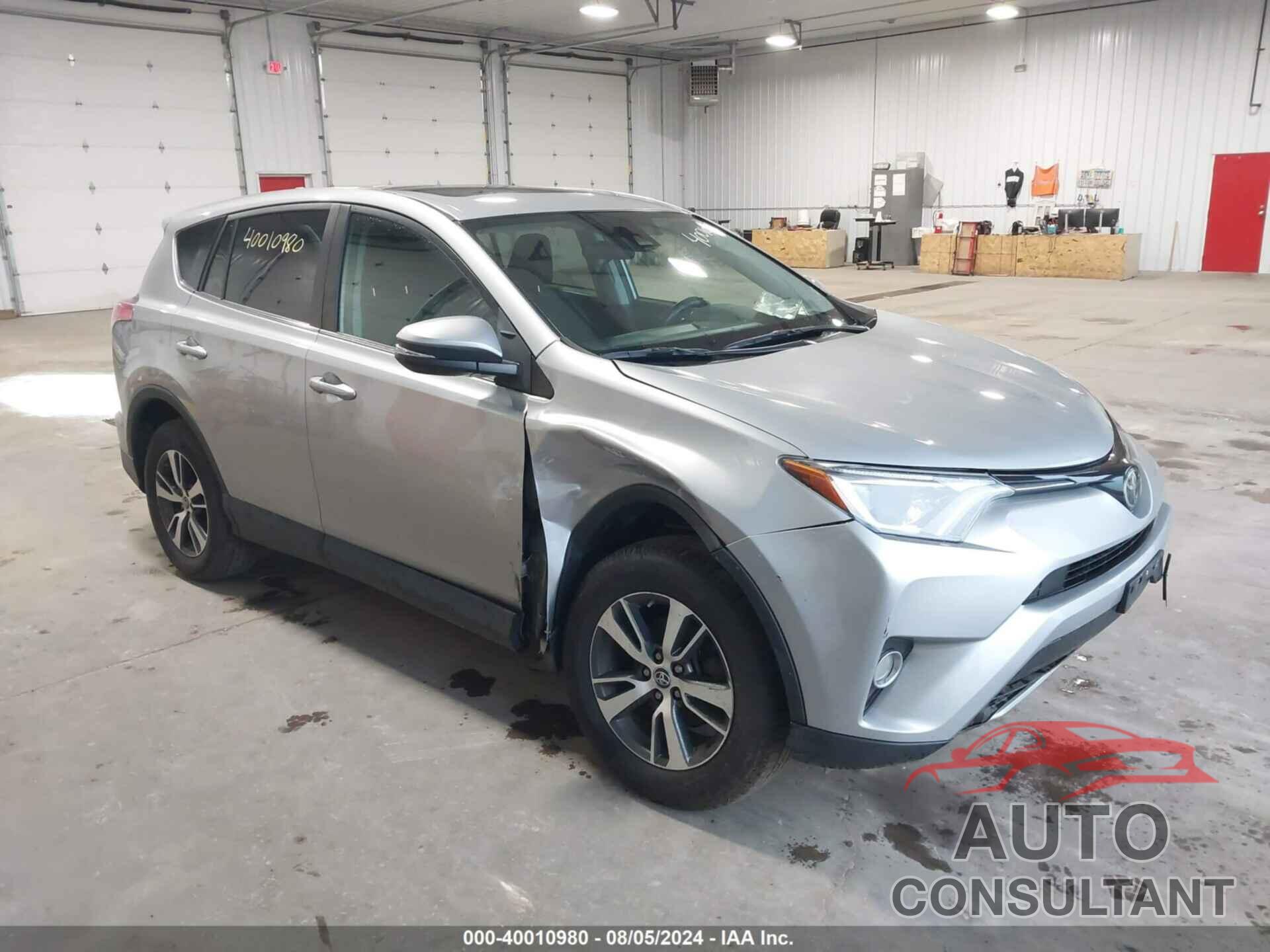 TOYOTA RAV4 2018 - 2T3RFREV9JW804437