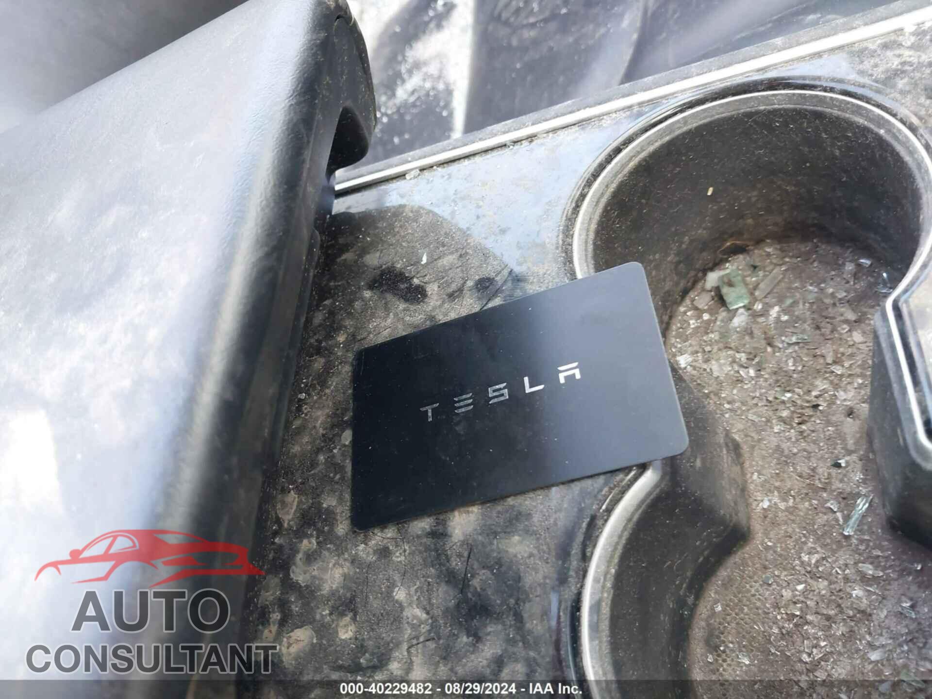 TESLA MODEL 3 2018 - 5YJ3E1EA9JF057984