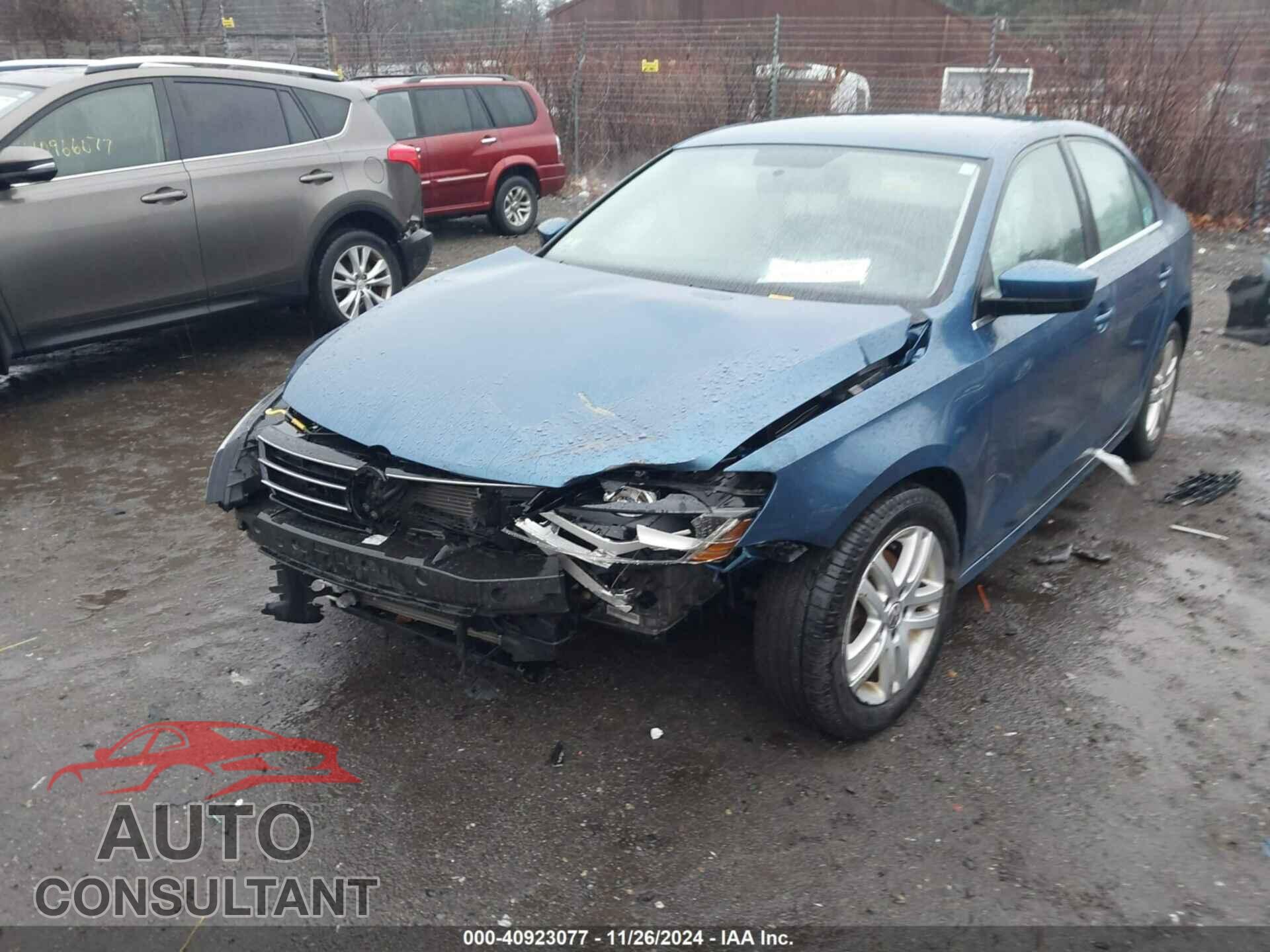 VOLKSWAGEN JETTA 2017 - 3VW2B7AJ5HM202437