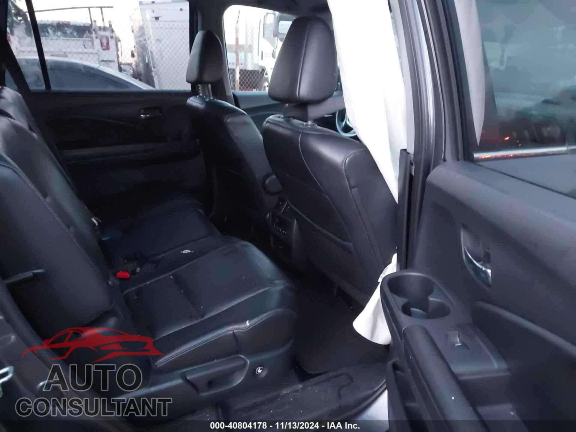 HONDA PILOT 2017 - 5FNYF6H59HB059064