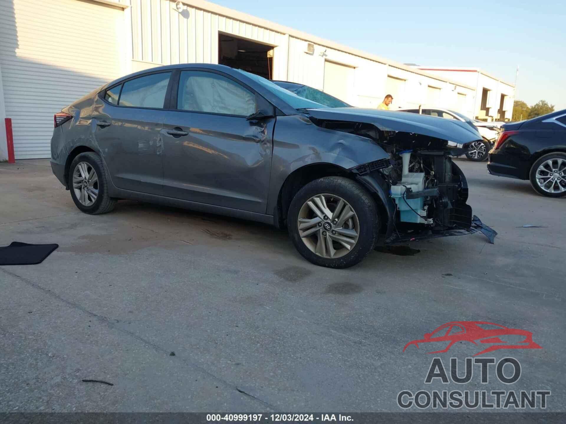 HYUNDAI ELANTRA 2019 - 5NPD84LF7KH443625