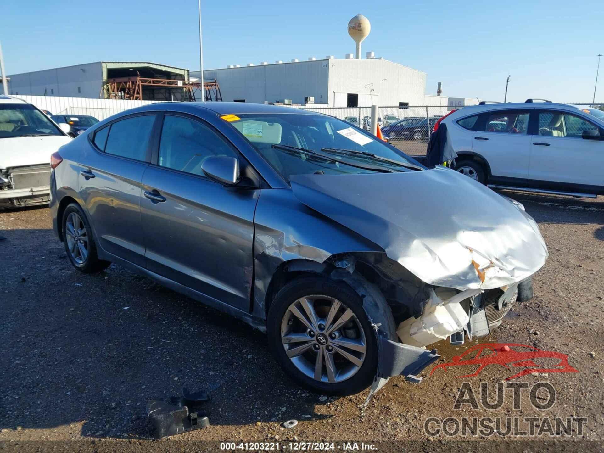 HYUNDAI ELANTRA 2018 - KMHD84LF8JU496804