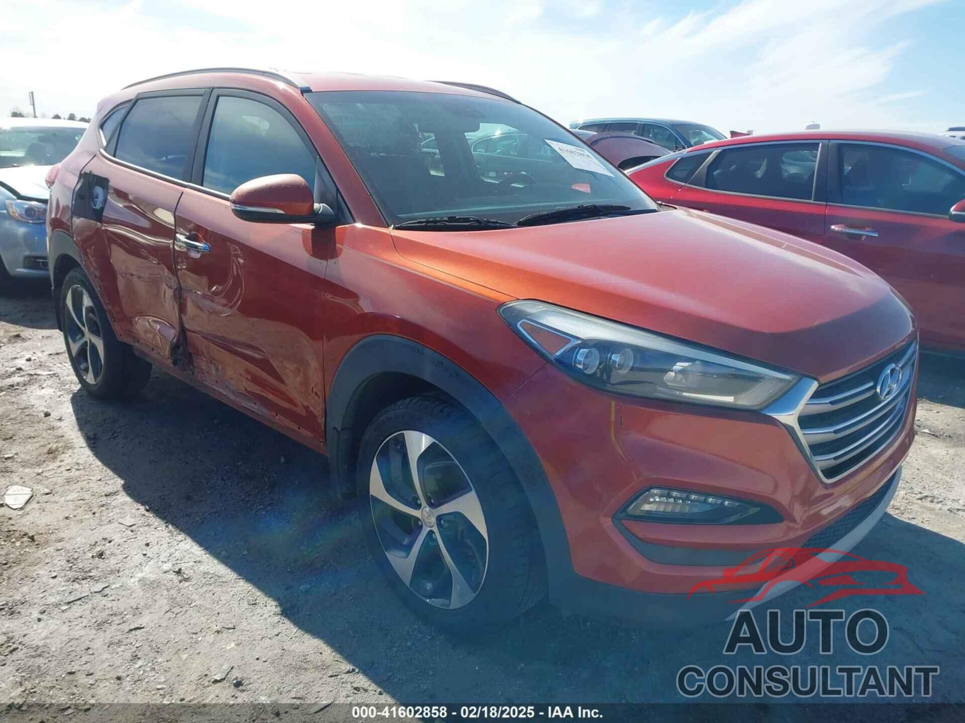 HYUNDAI TUCSON 2017 - KM8J3CA28HU308370