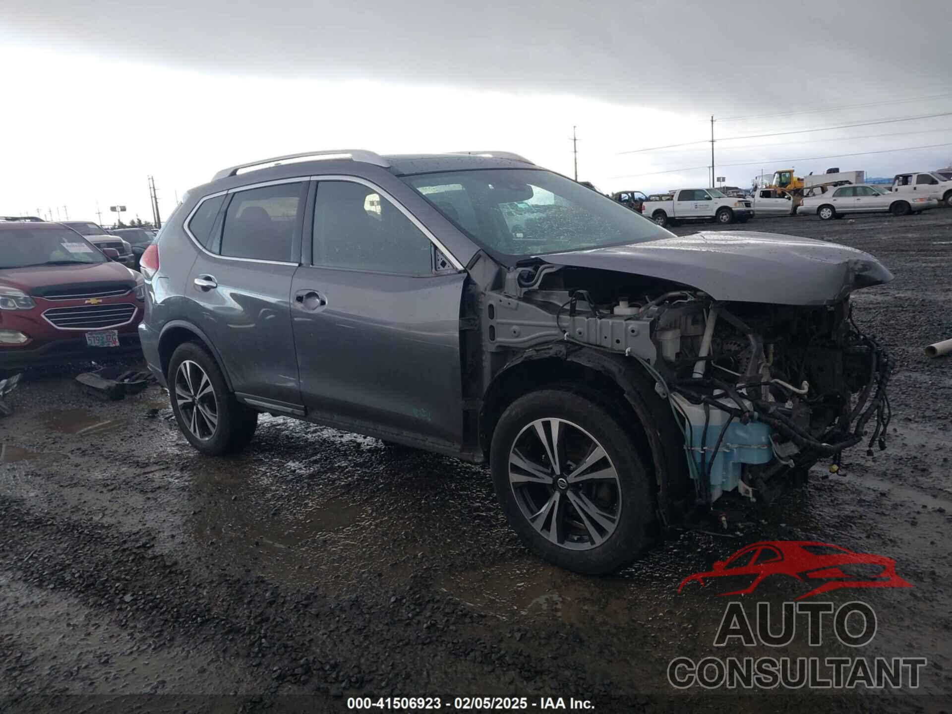 NISSAN ROGUE 2018 - JN8AT2MVXJW308101