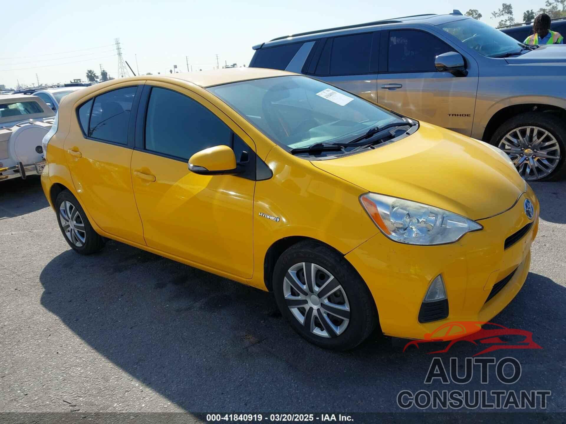 TOYOTA PRIUS C 2014 - JTDKDTB32E1068209