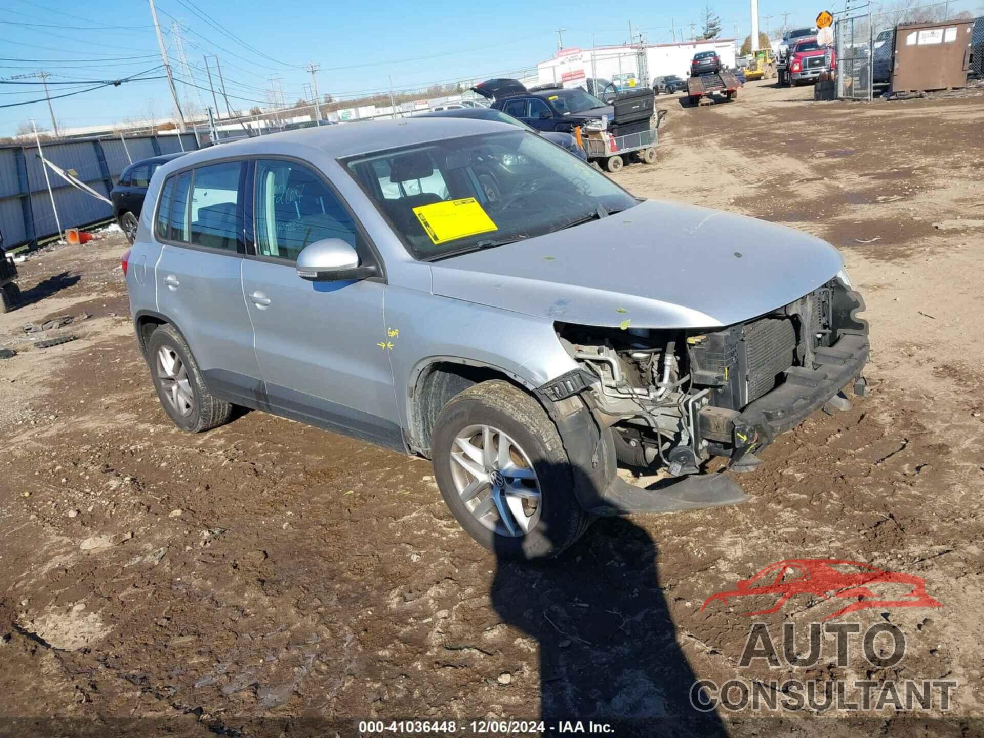 VOLKSWAGEN TIGUAN 2011 - WVGBV7AX5BW547274