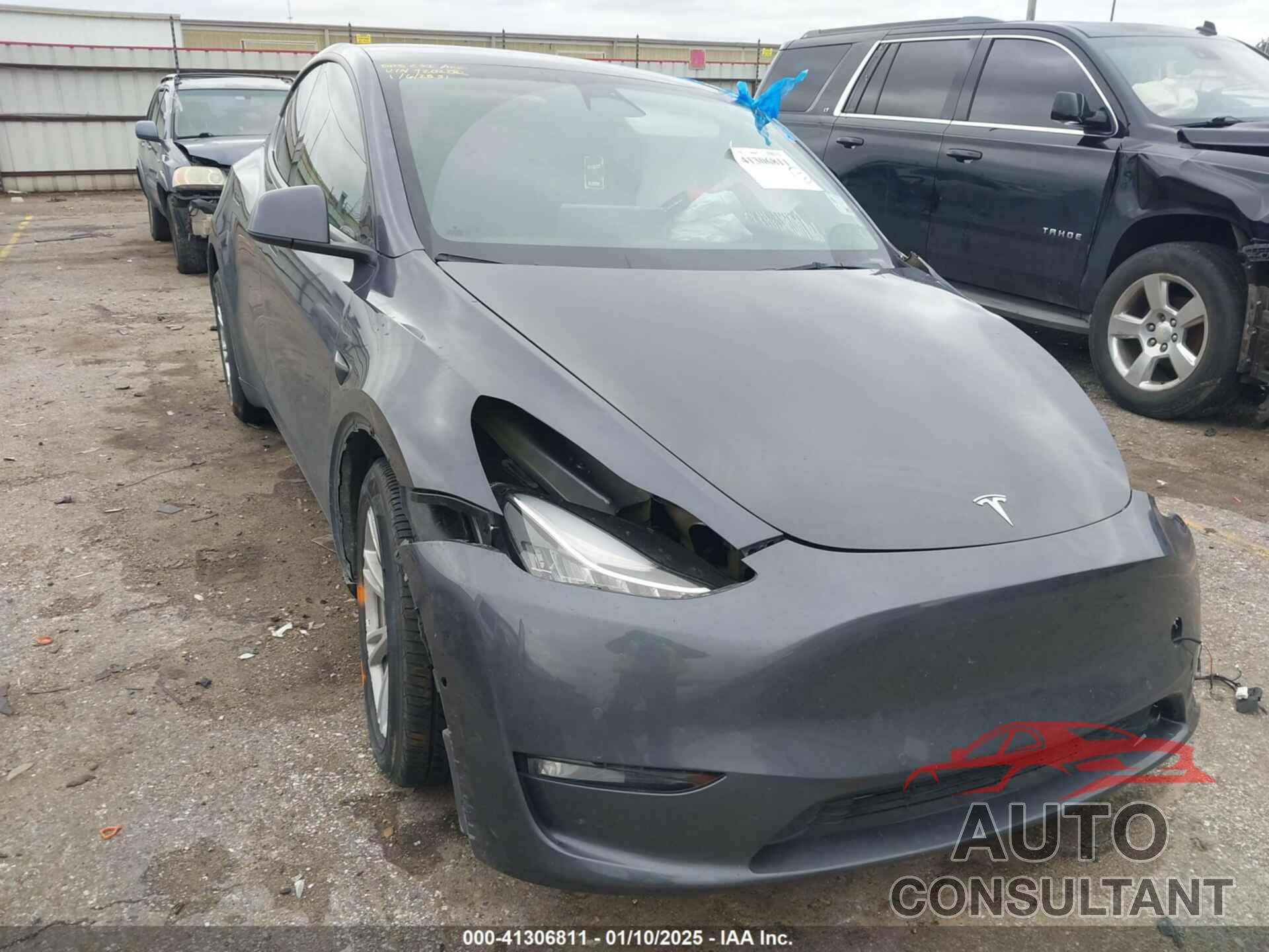 TESLA MODEL Y 2023 - 7SAYGAEE8PF587202