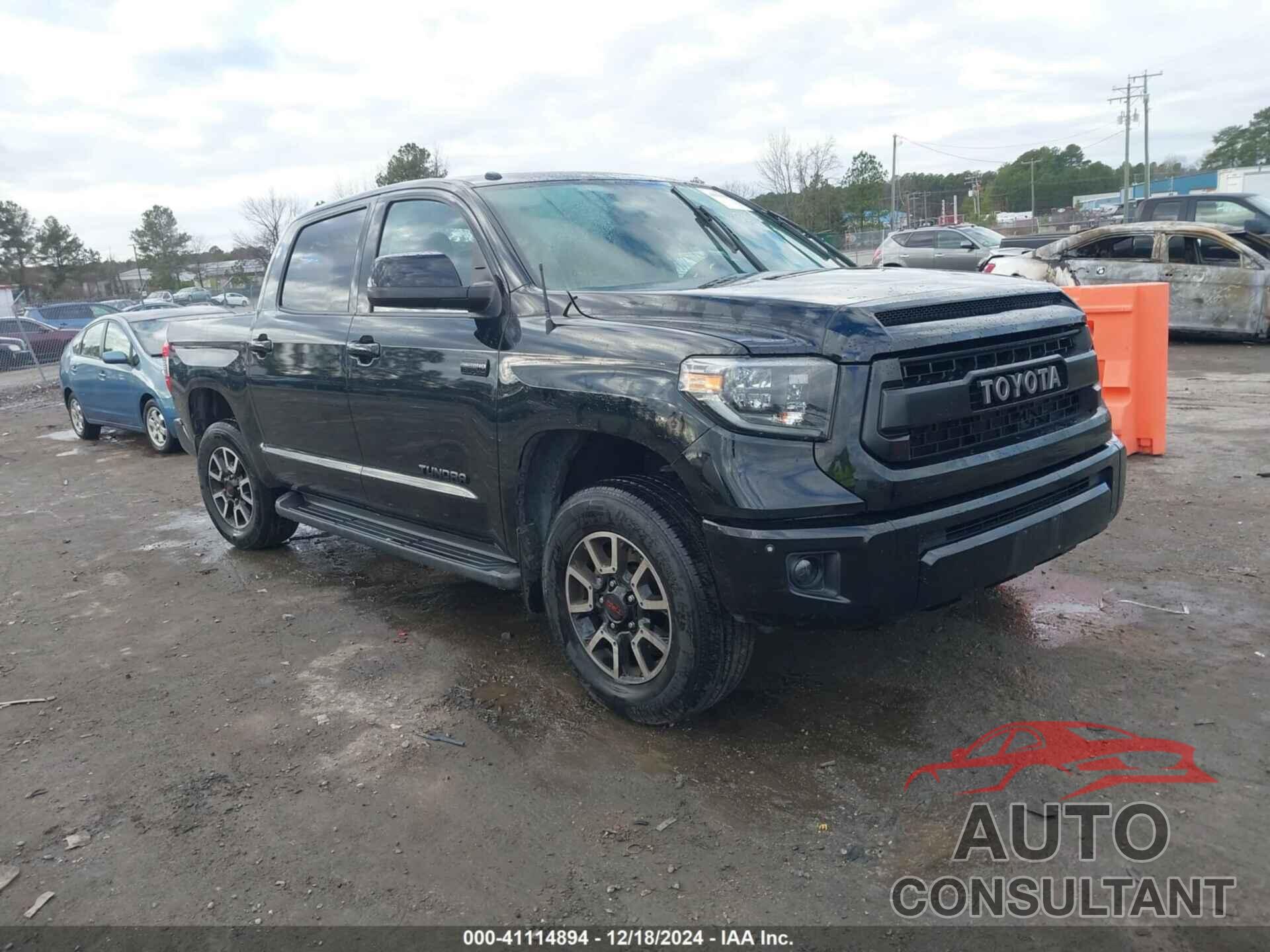 TOYOTA TUNDRA 2016 - 5TFAW5F13GX514183