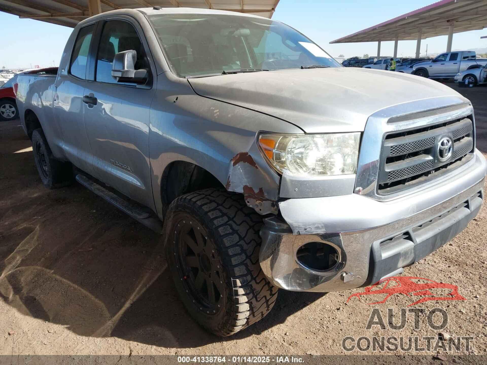TOYOTA TUNDRA 2011 - 5TFRM5F12BX035416