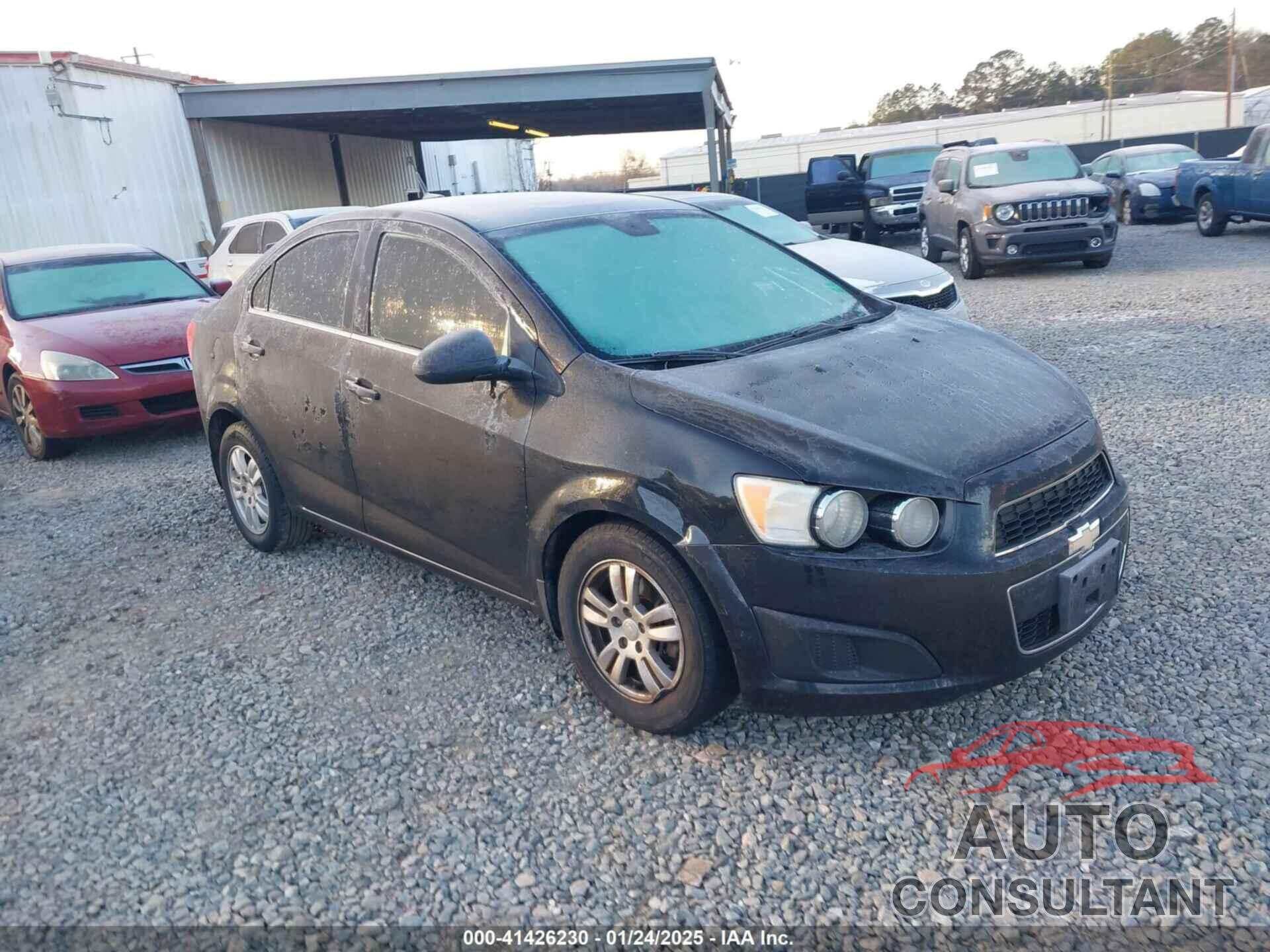 CHEVROLET SONIC 2013 - 1G1JC5SB9D4176415