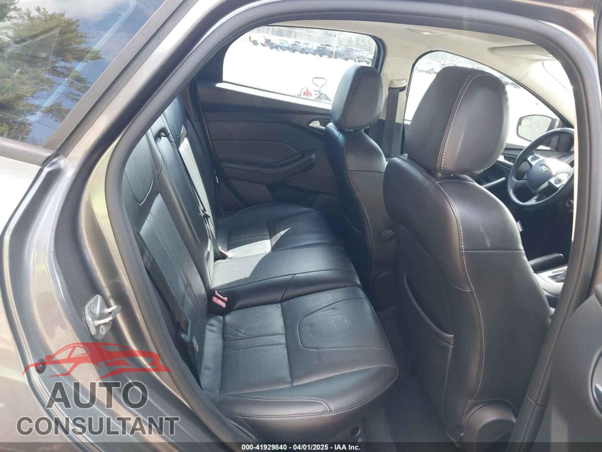 FORD FOCUS 2014 - 1FADP3K22EL314452