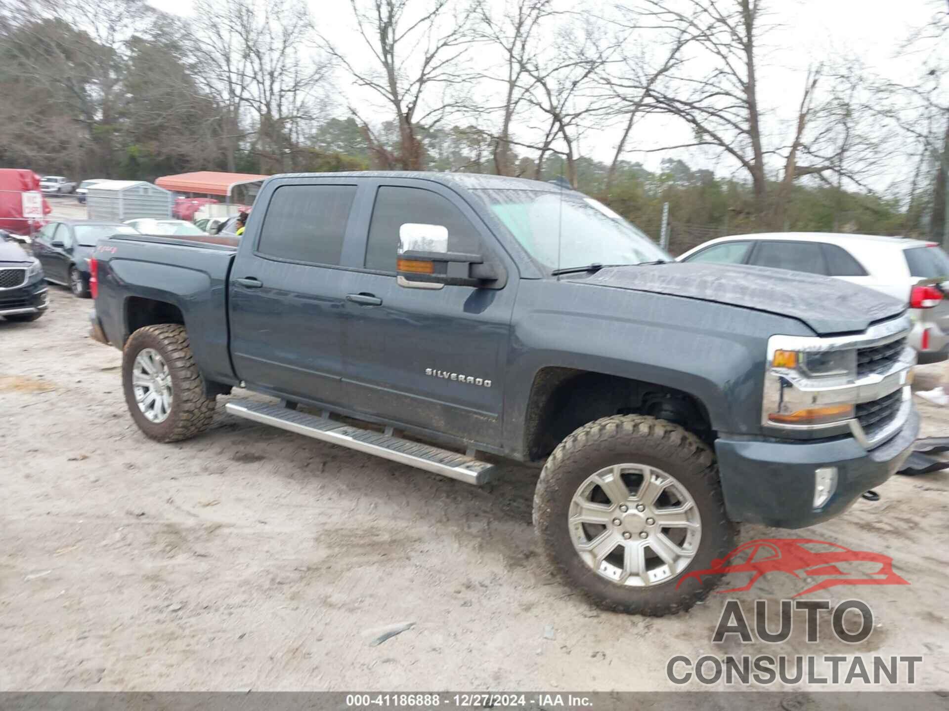 CHEVROLET SILVERADO 1500 2018 - 3GCUKREC2JG226198