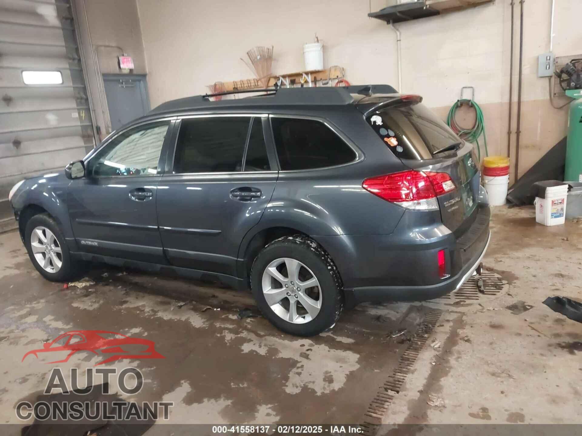 SUBARU OUTBACK 2014 - 4S4BRBLC8E3205969