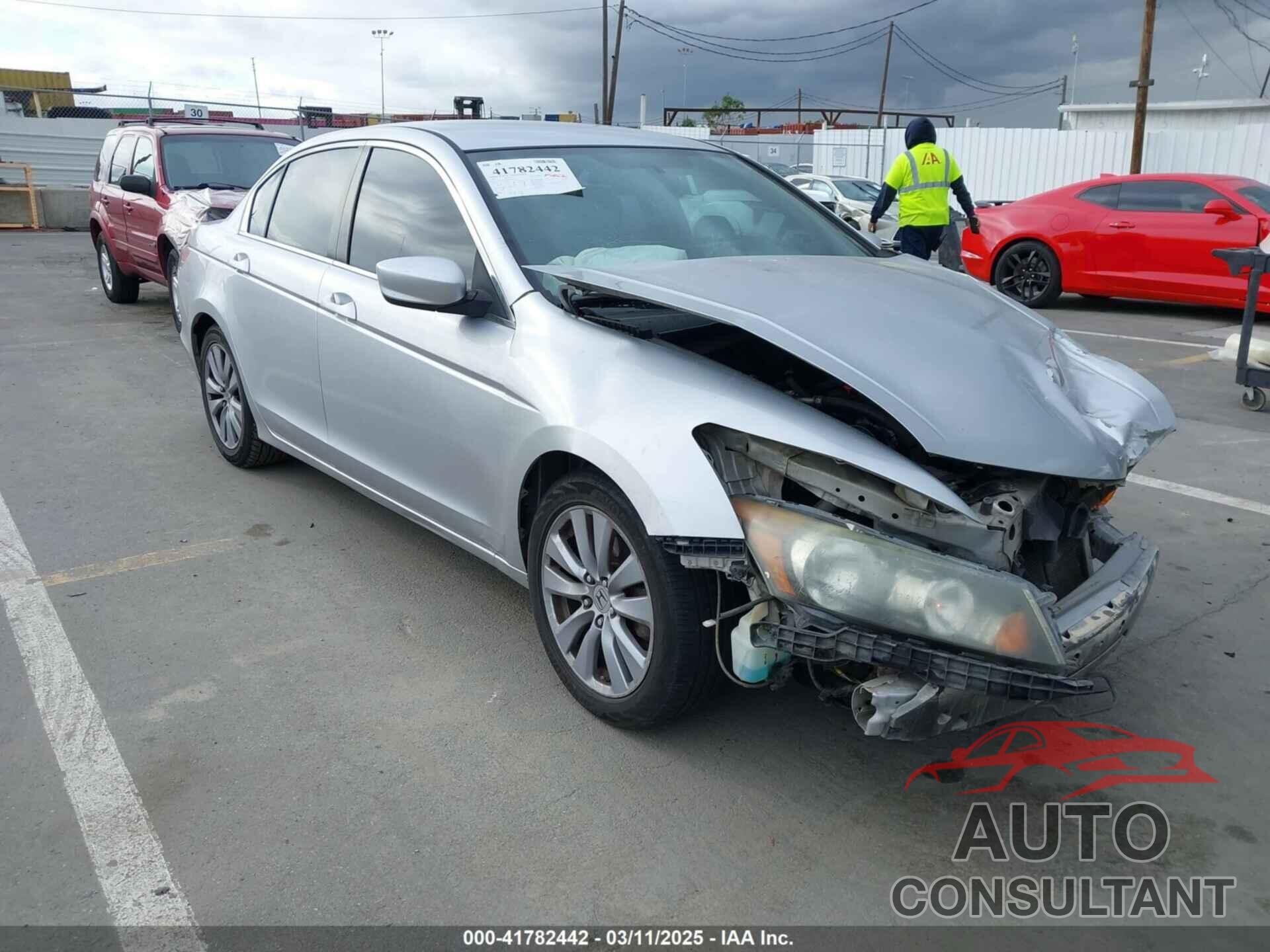 HONDA ACCORD 2011 - 1HGCP2F80BA071537