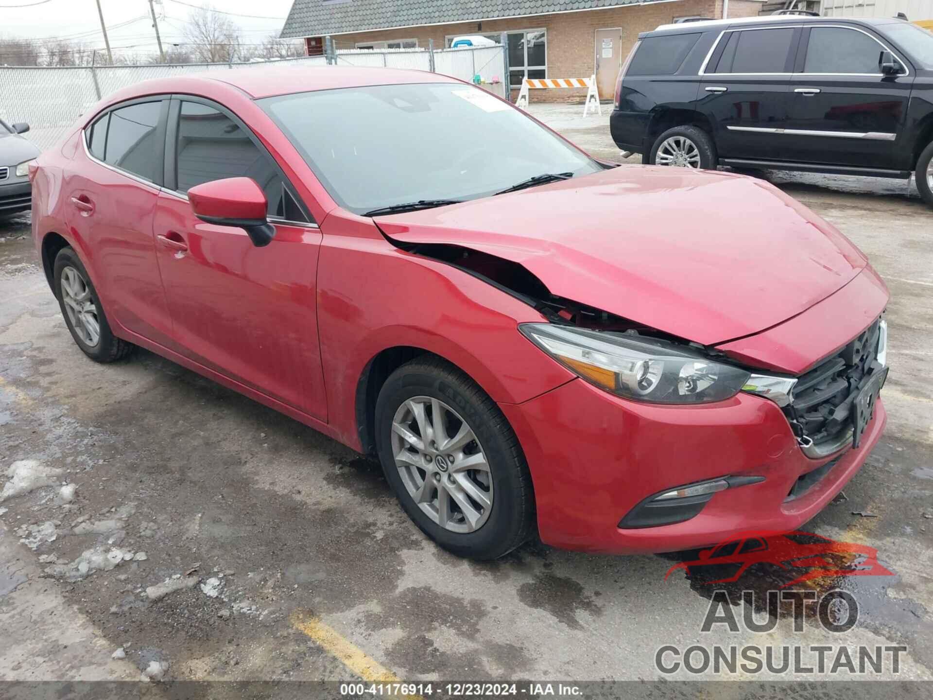 MAZDA MAZDA3 2018 - 3MZBN1U73JM275817