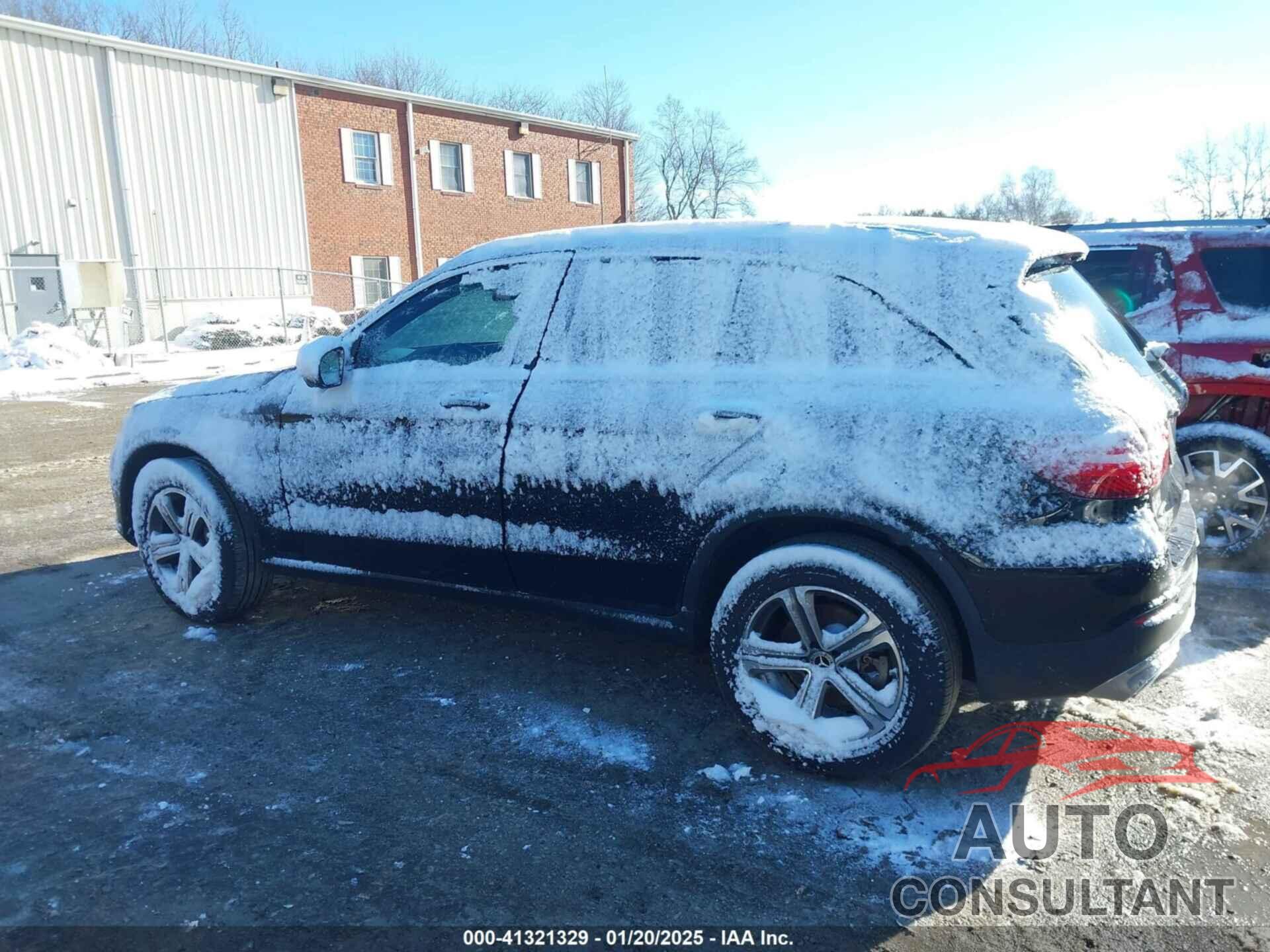 MERCEDES-BENZ GLC 300 2019 - WDC0G4KB8KV163643