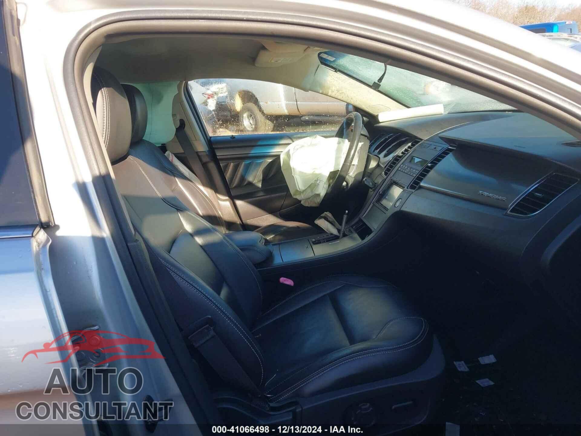 FORD TAURUS 2011 - 1FAHP2EW7BG125195