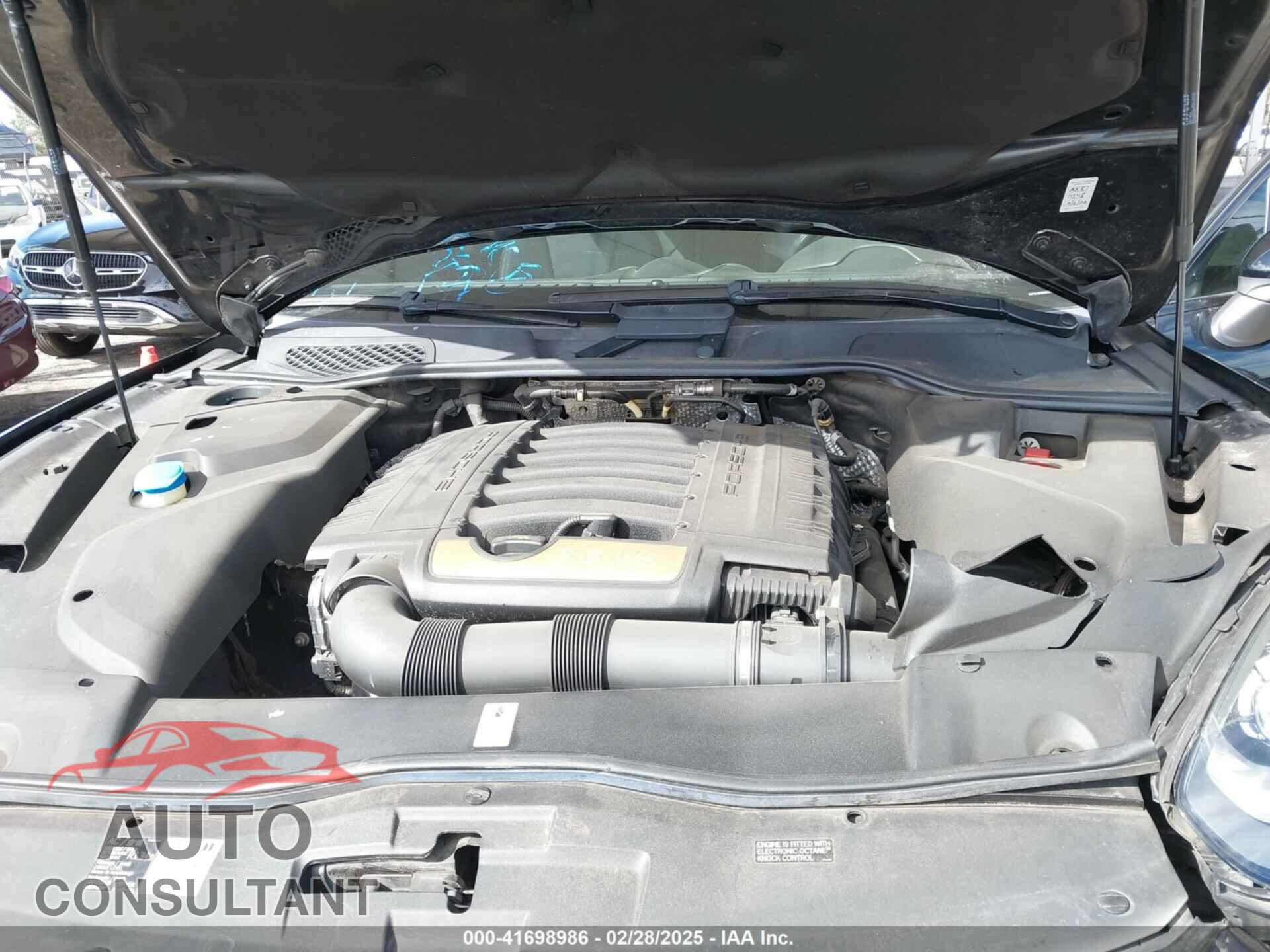 PORSCHE CAYENNE 2016 - WP1AA2A21GKA13124