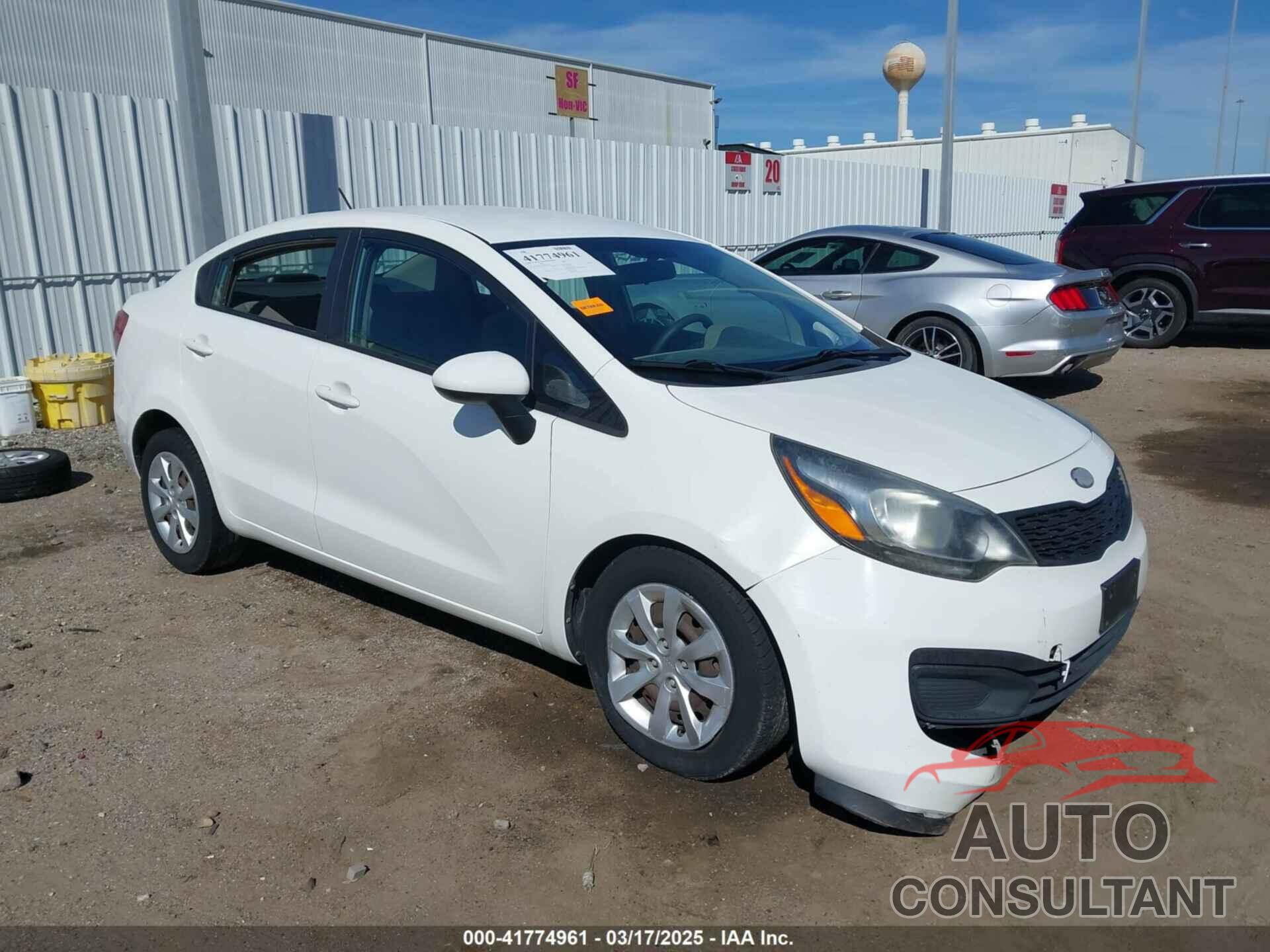 KIA RIO 2014 - KNADM4A30E6417917