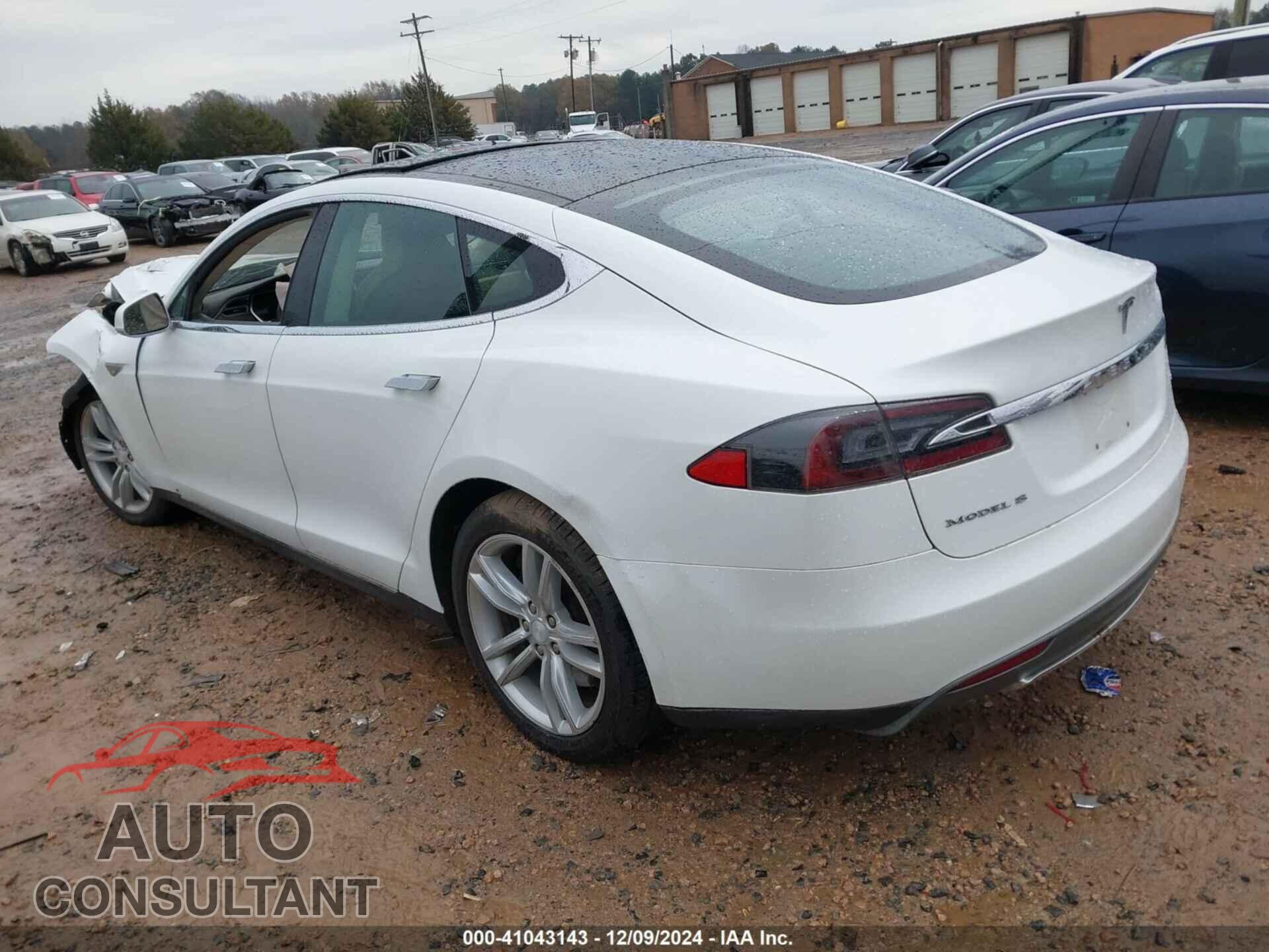 TESLA MODEL S 2013 - 5YJSA1CN6DFP22955