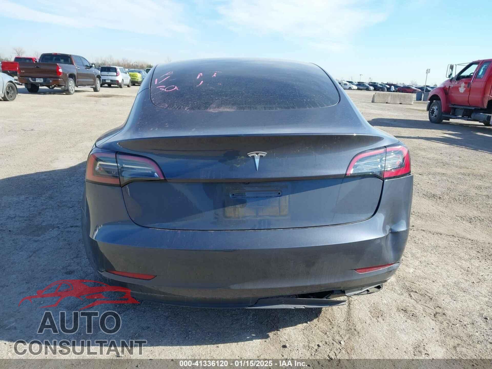 TESLA MODEL 3 2023 - 5YJ3E1EA7PF673000