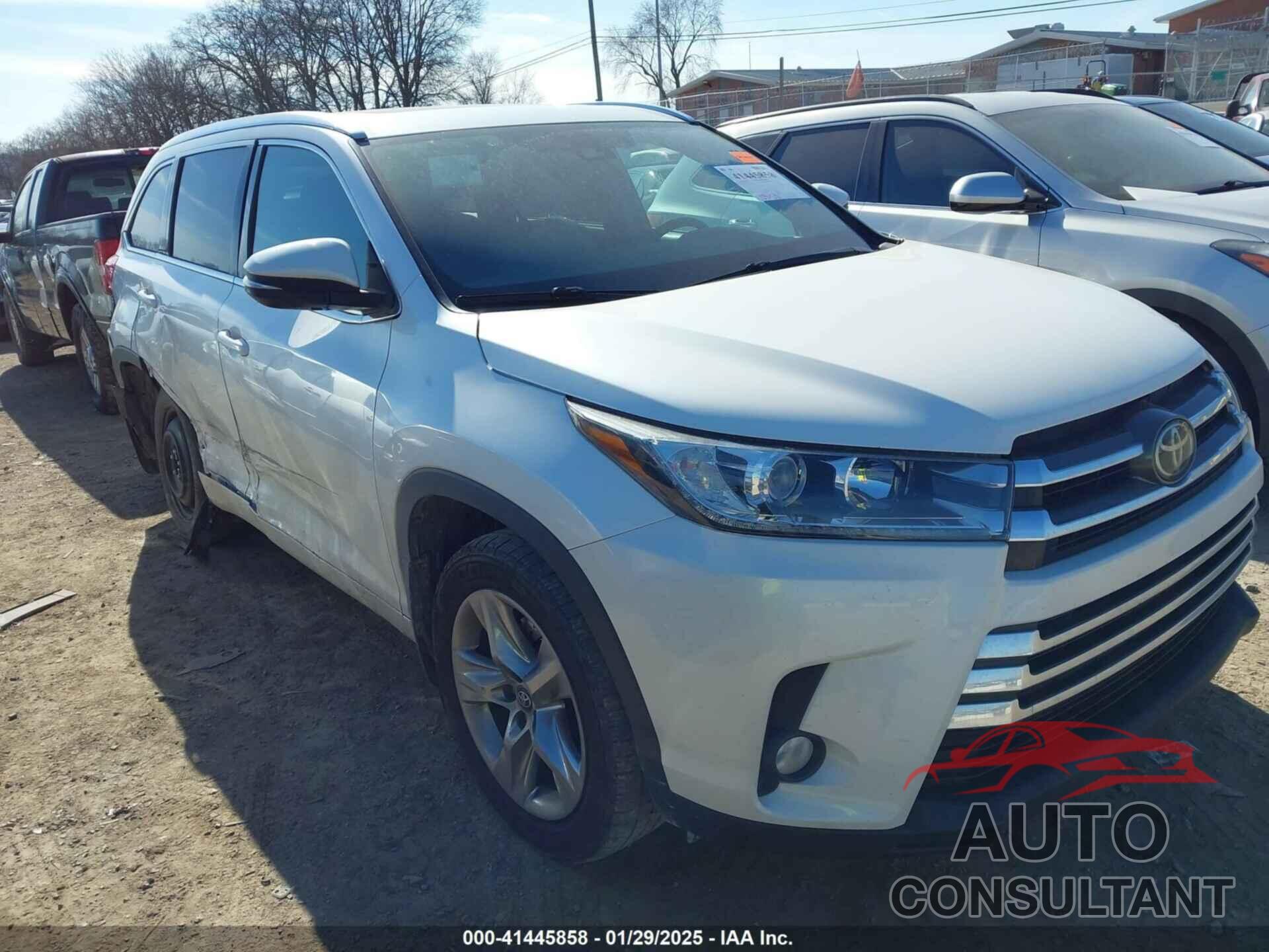 TOYOTA HIGHLANDER 2018 - 5TDDZRFH8JS862700