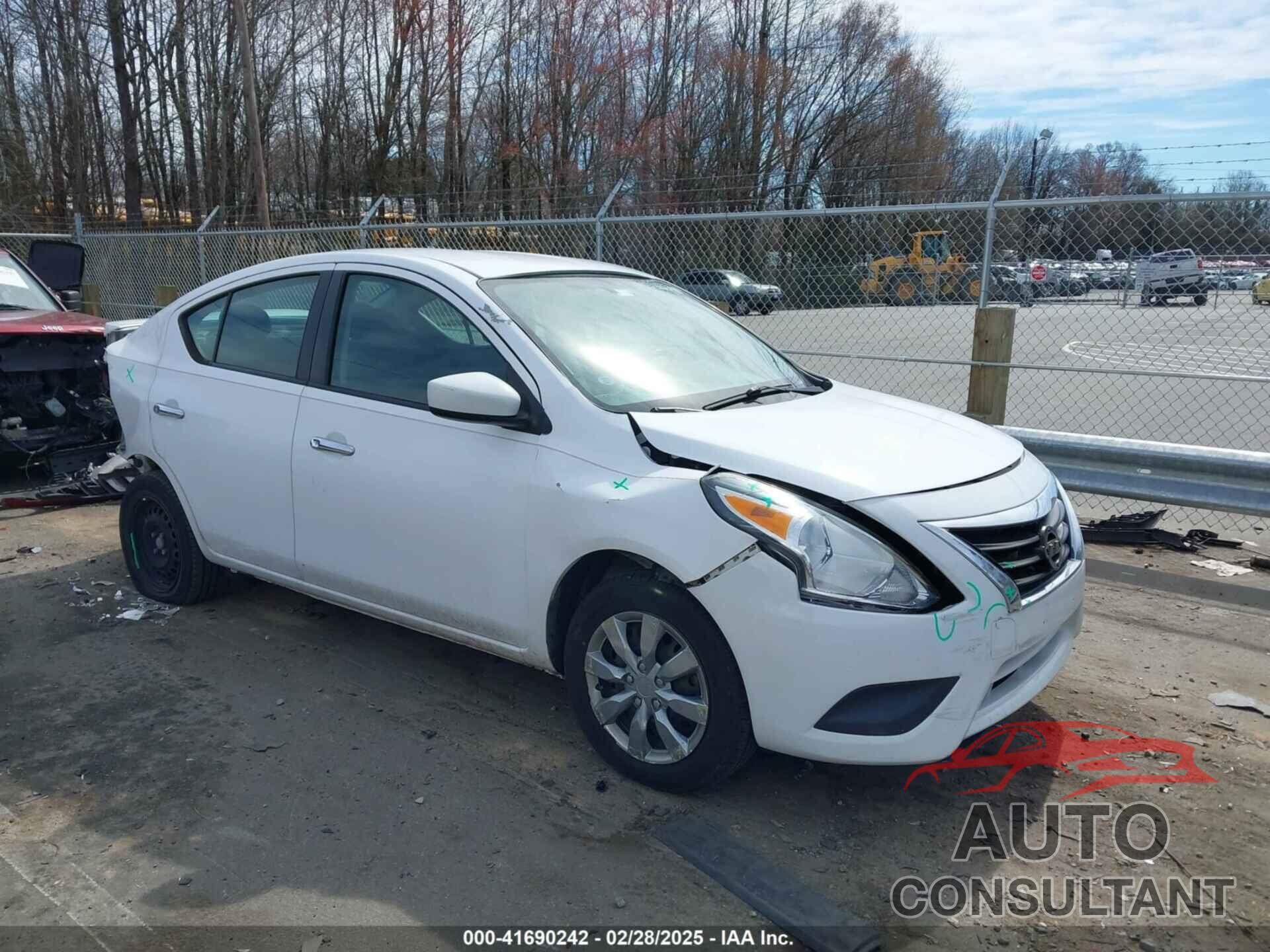 NISSAN VERSA 2018 - 3N1CN7APXJL822072