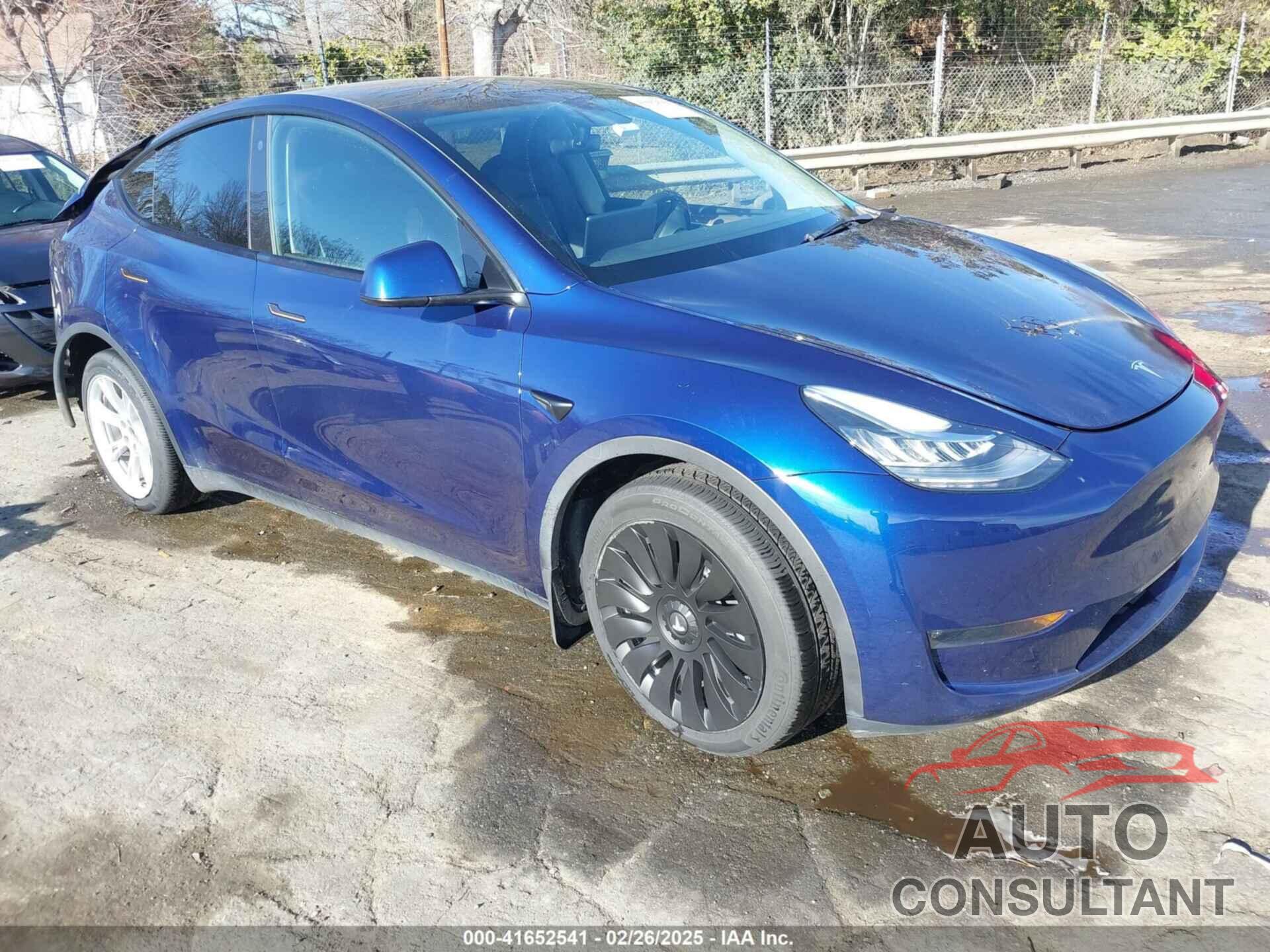 TESLA MODEL Y 2023 - 7SAYGDEE4PA042757