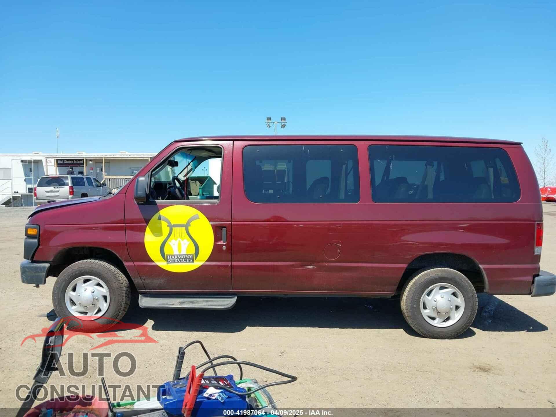 FORD E-350 SUPER DUTY 2011 - 1FBNE3BL3BDA44686