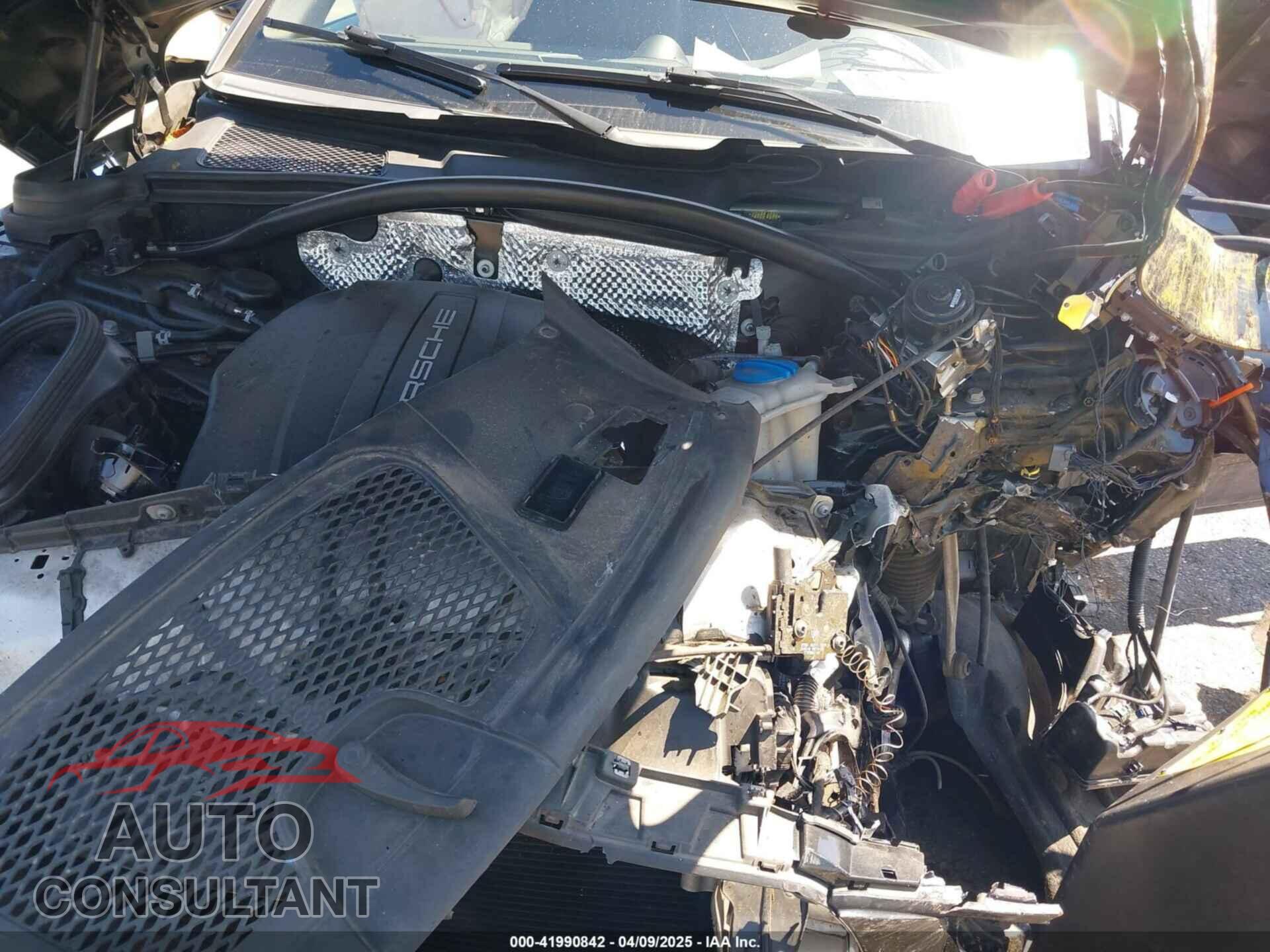 PORSCHE MACAN 2018 - WP1AA2A59JLB13452