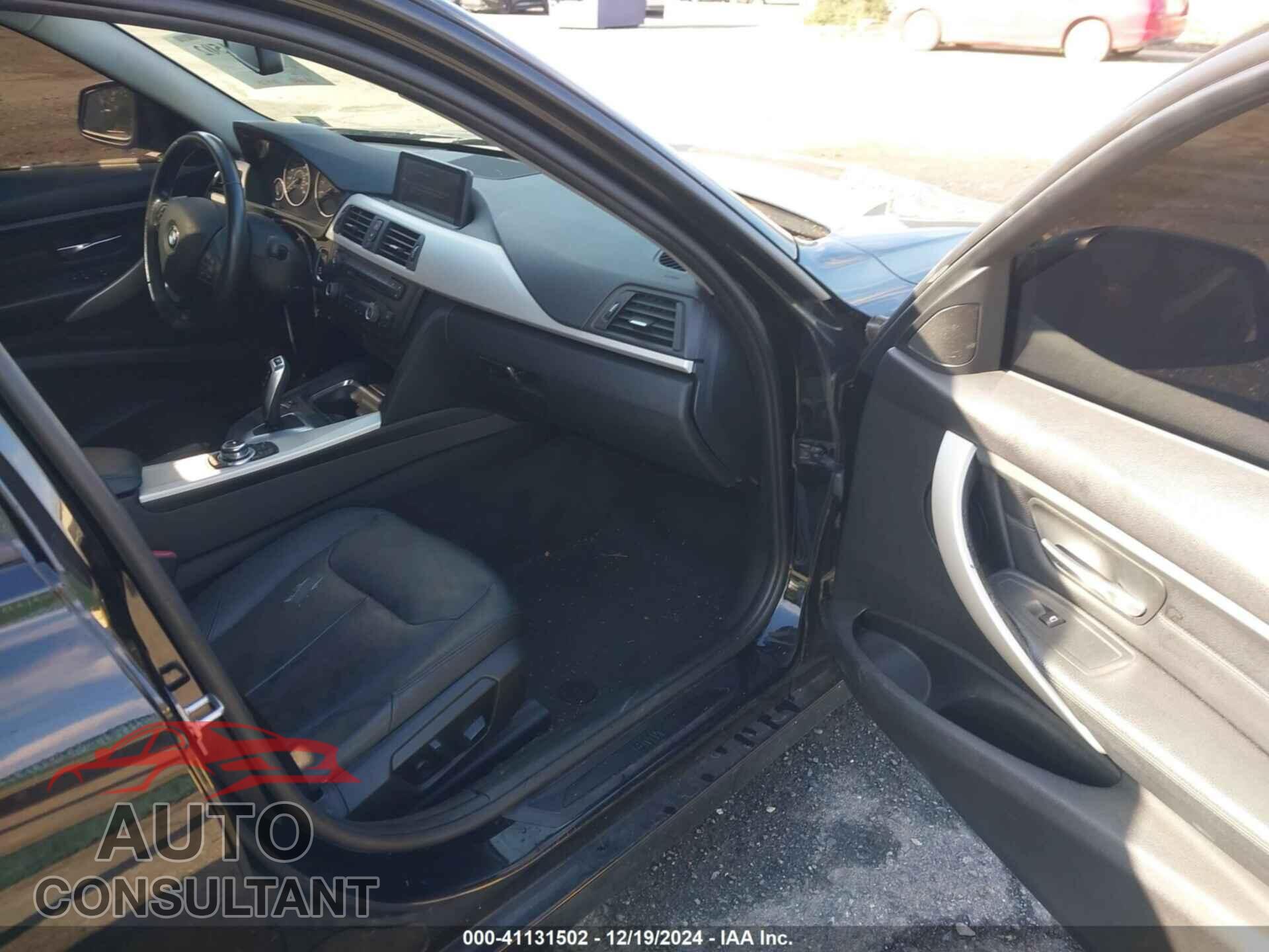 BMW 320I 2013 - WBA3C3C51DF982134