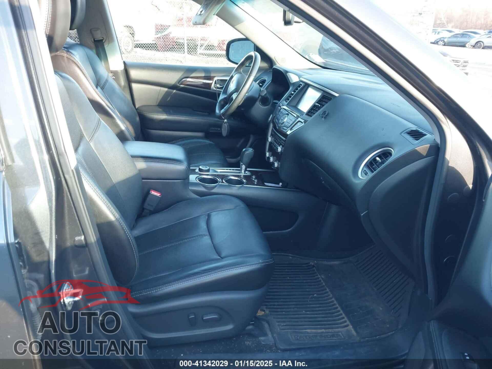 NISSAN PATHFINDER 2013 - 5N1AR2MM8DC680300