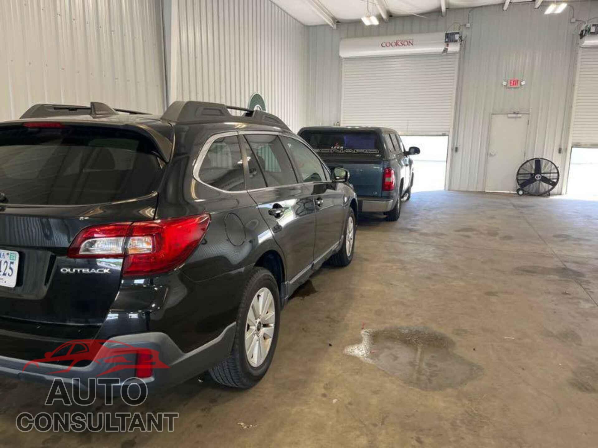 SUBARU OUTBACK 2018 - 4S4BSAFC3J3244831