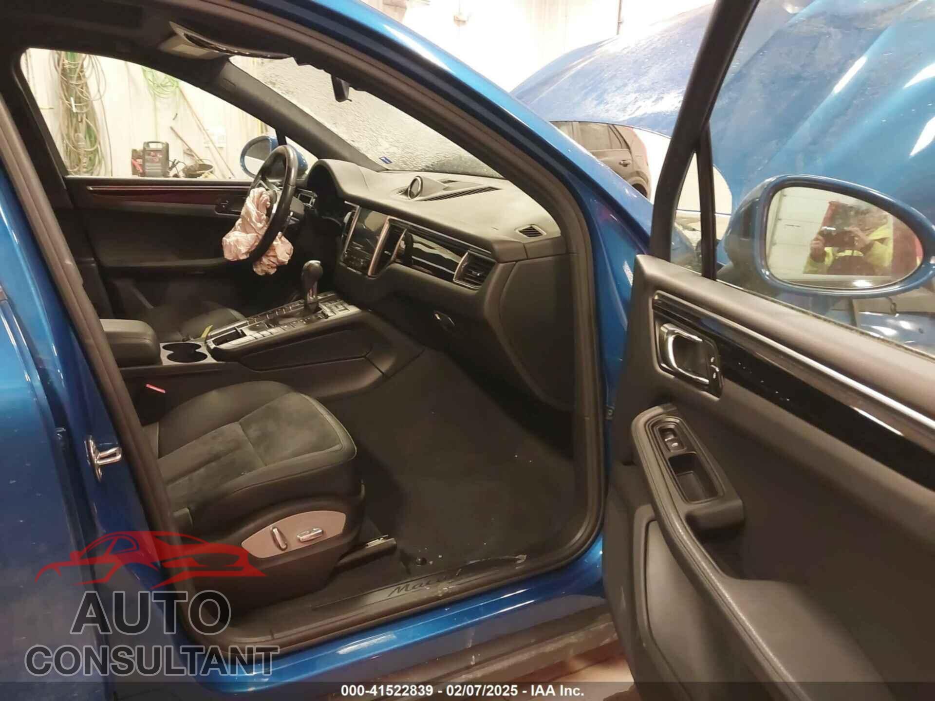 PORSCHE MACAN 2017 - WP1AA2A53HLB03204
