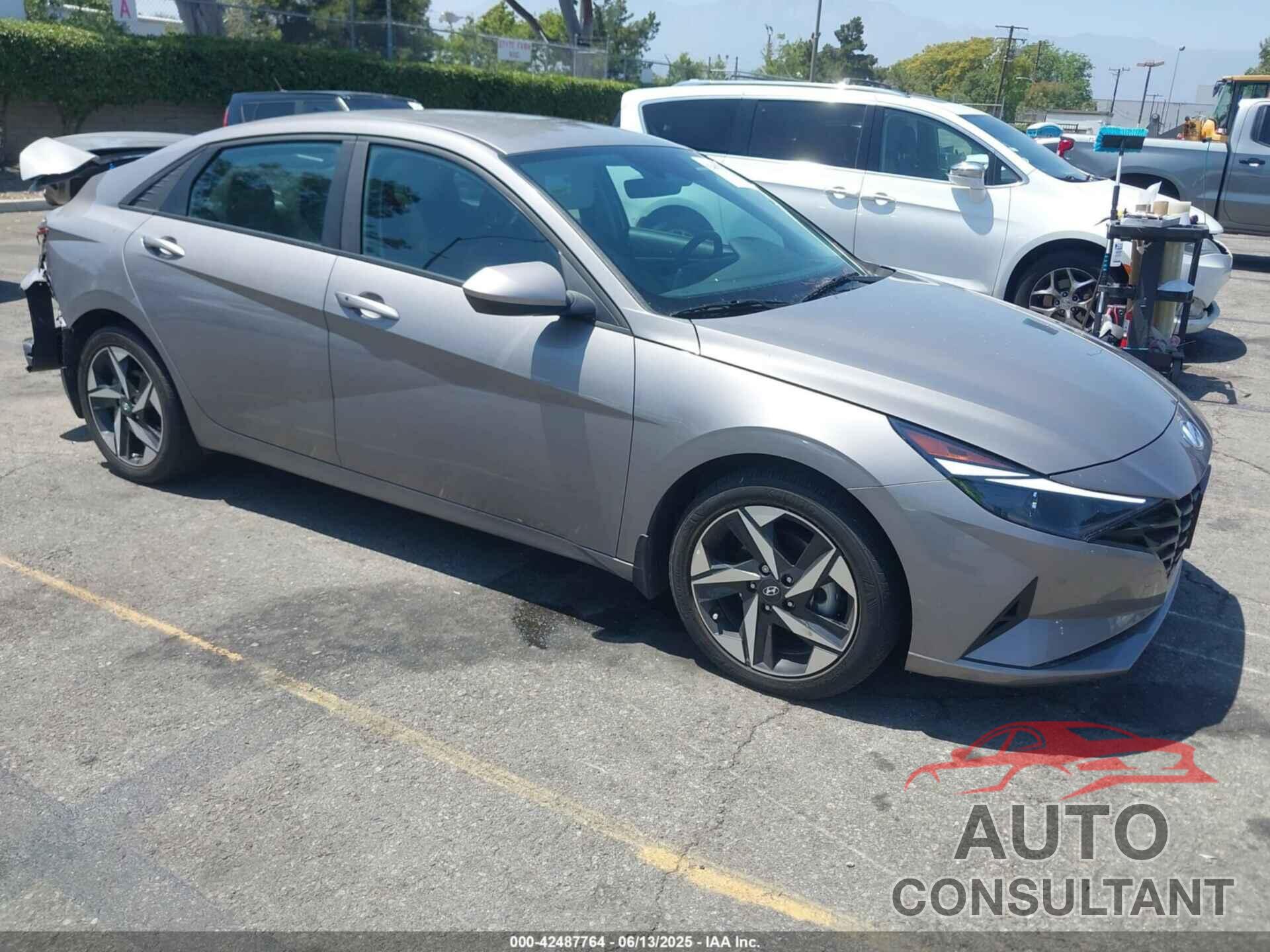 HYUNDAI ELANTRA 2023 - KMHLS4AG1PU577130