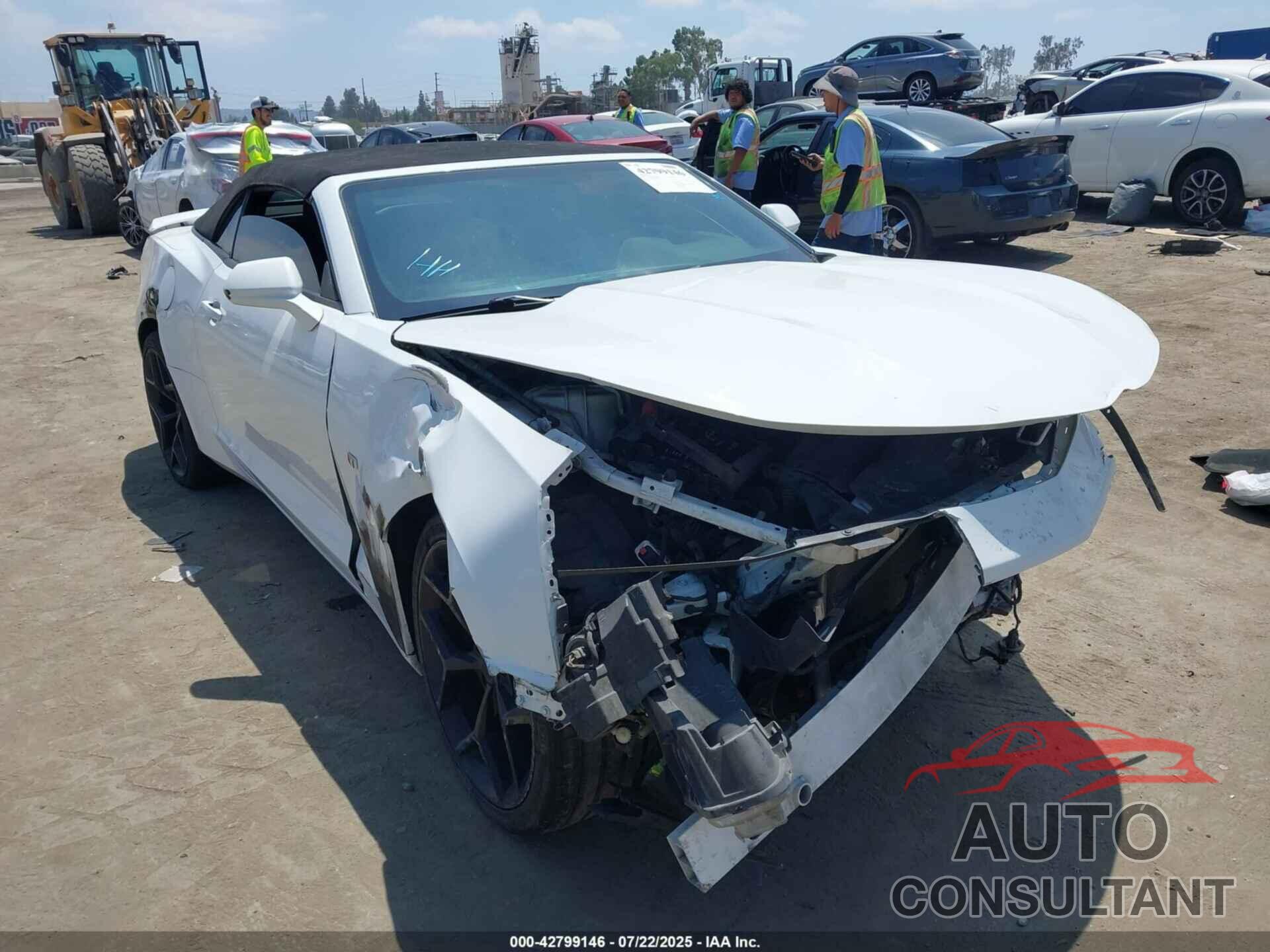 CHEVROLET CAMARO 2019 - 1G1FB3DX9K0140041