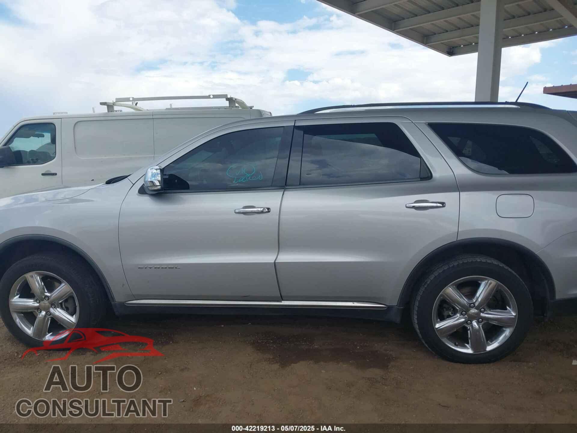 DODGE DURANGO 2012 - 1C4RDJEG6CC100730