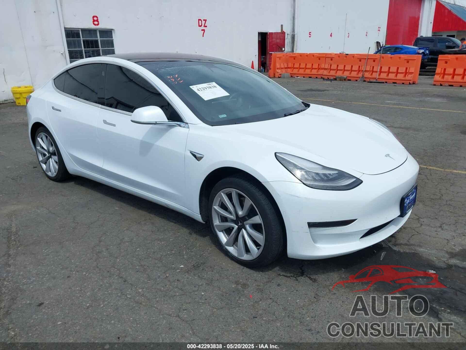TESLA MODEL 3 2018 - 5YJ3E1EB7JF092550