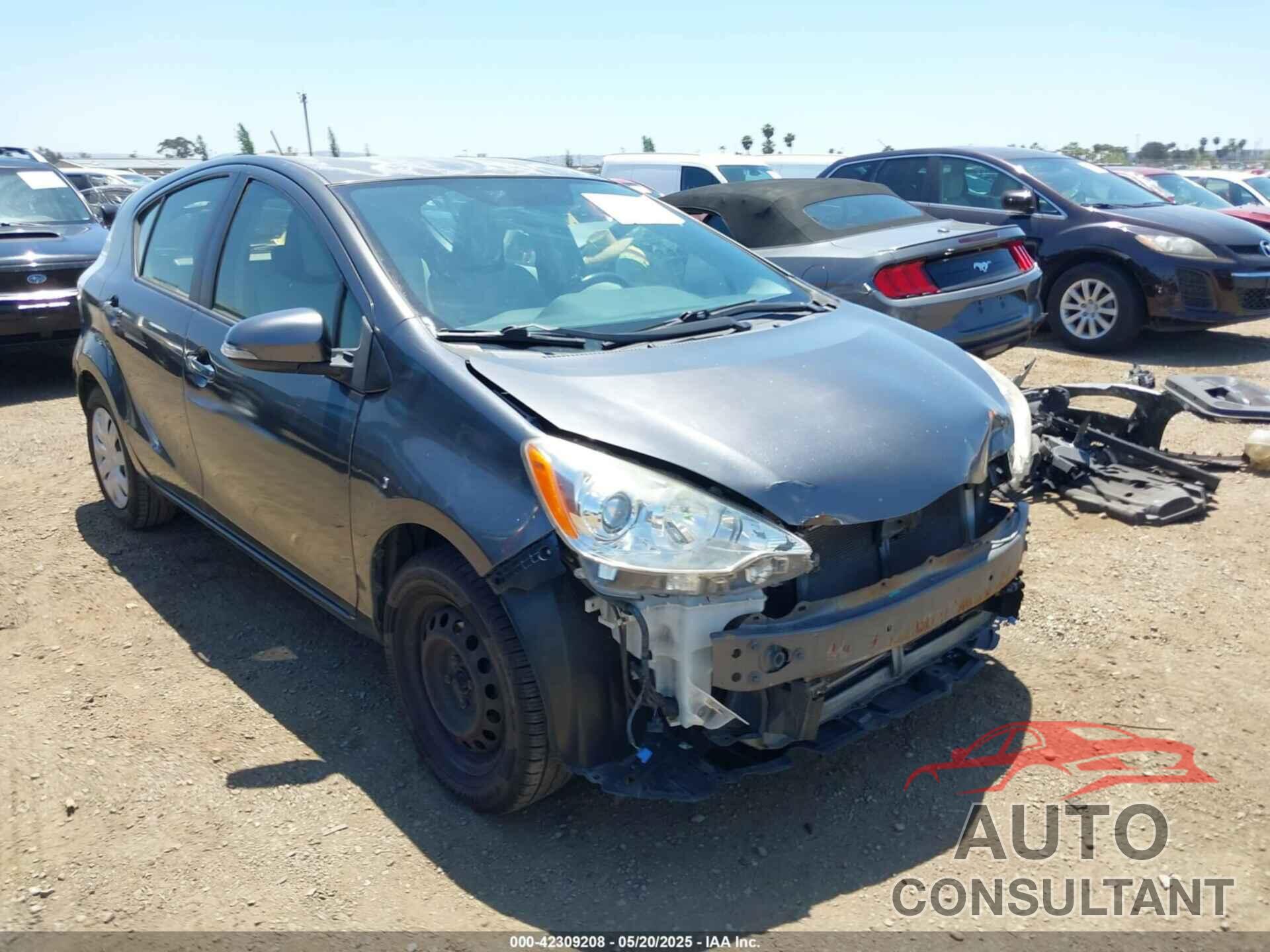 TOYOTA PRIUS C 2014 - JTDKDTB38E1560971