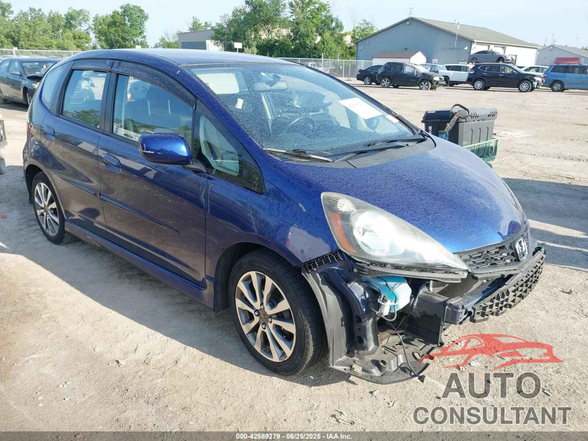 HONDA FIT 2013 - JHMGE8H54DC047775