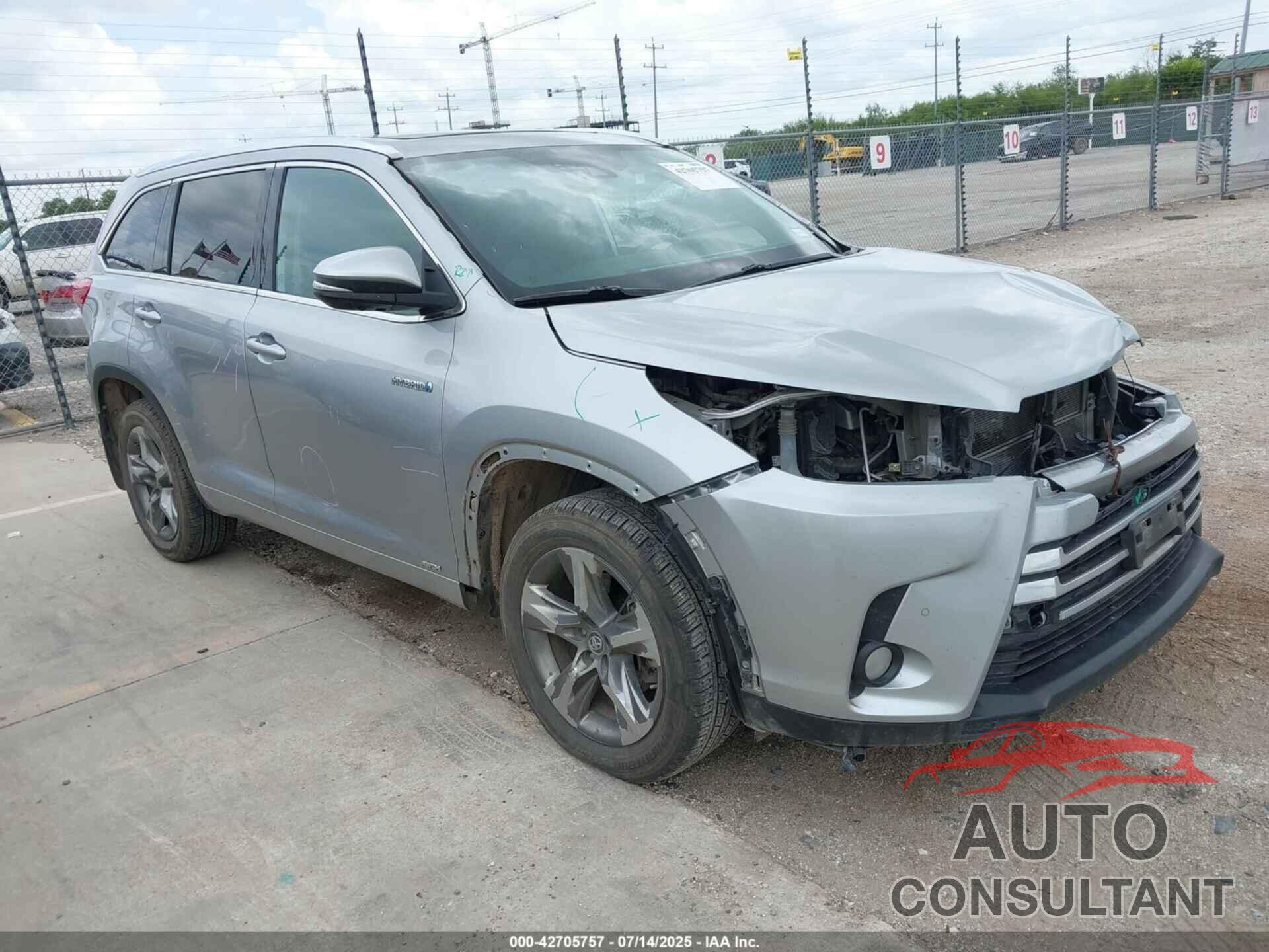 TOYOTA HIGHLANDER HYBRID 2018 - 5TDDGRFH1JS043937
