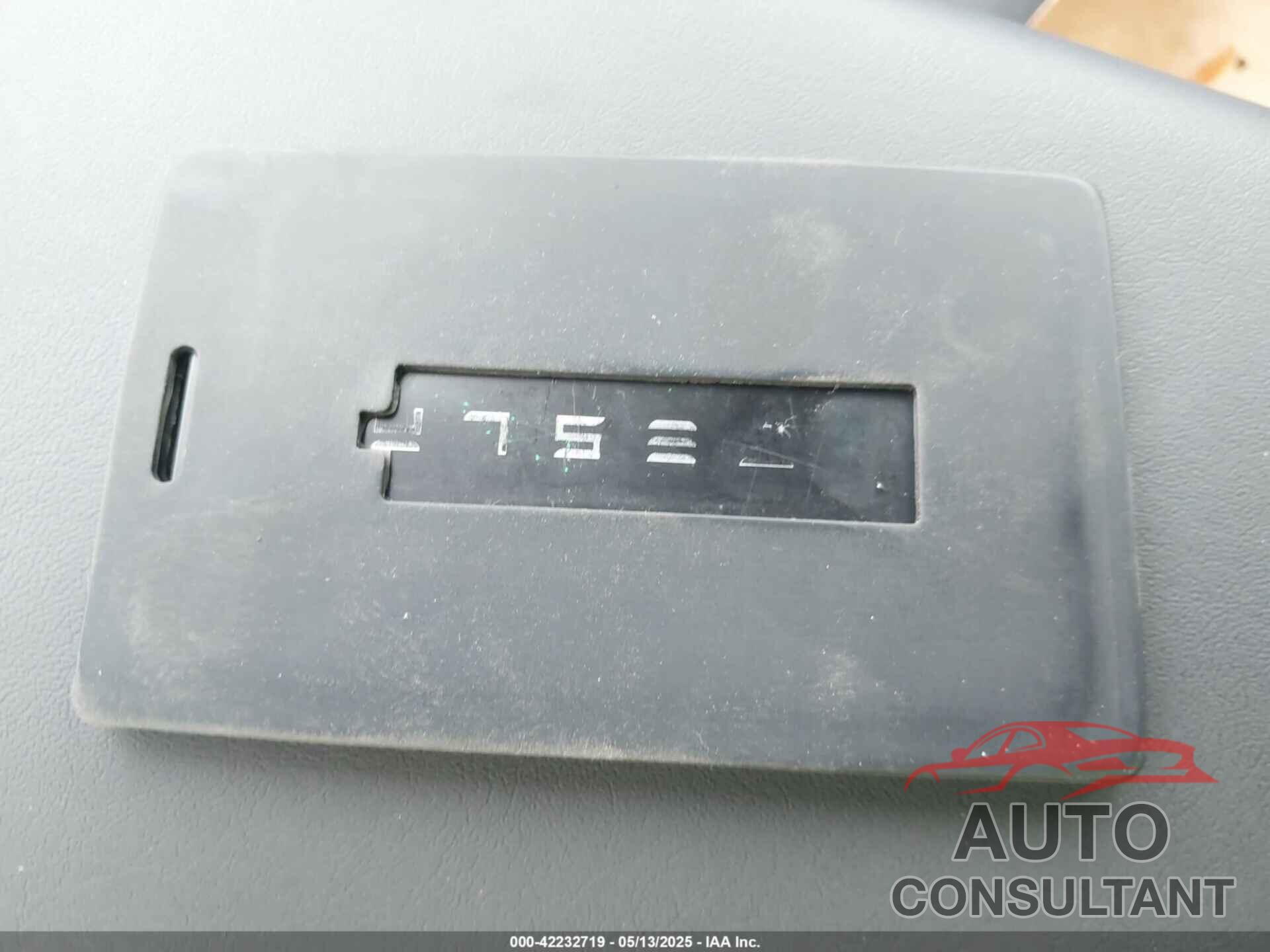 TESLA MODEL 3 2023 - 5YJ3E1EA5PF565071