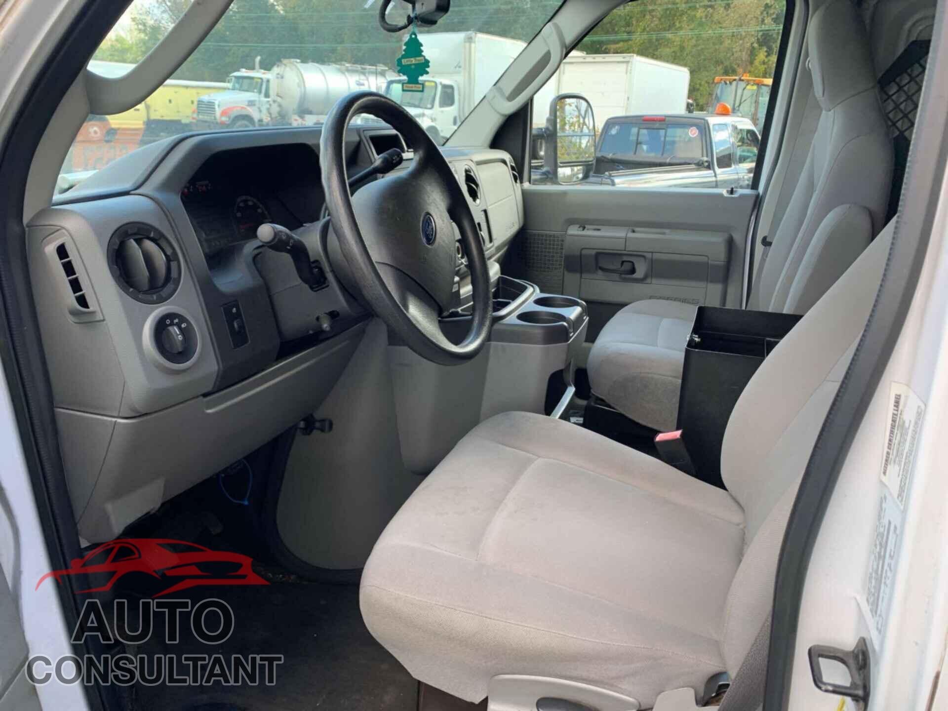 FORD ECONOLINE 2013 - 1FTSS3EL7DDA44003