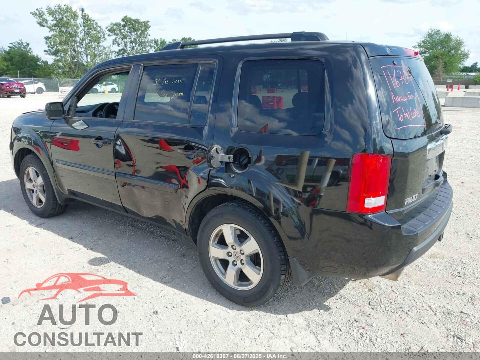 HONDA PILOT 2011 - 5FNYF4H73BB096835