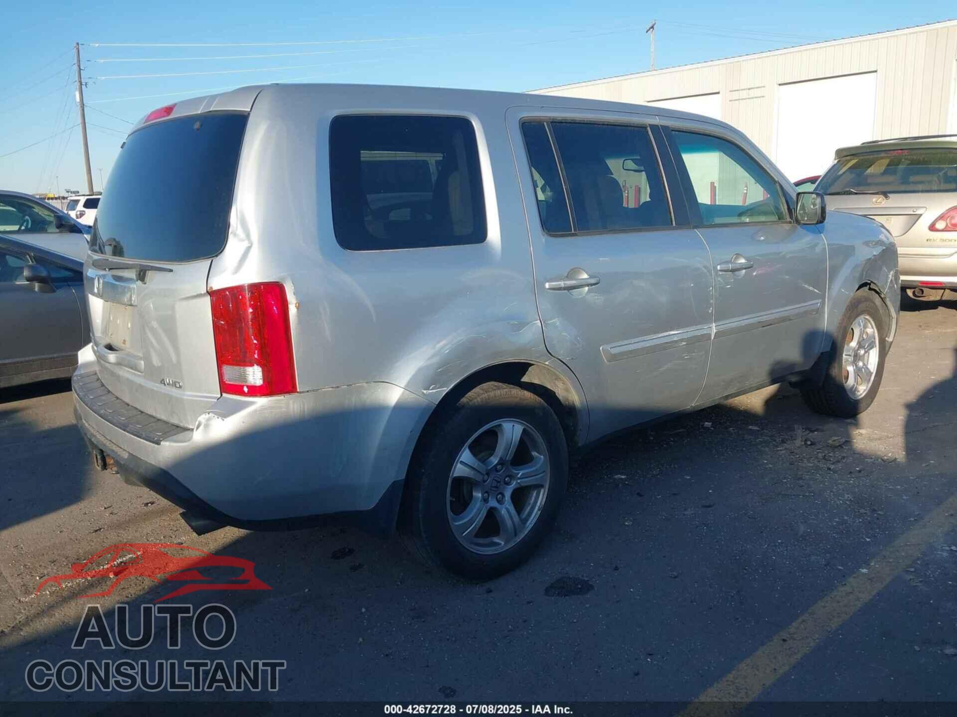 HONDA PILOT 2013 - 5FNYF4H63DB012037