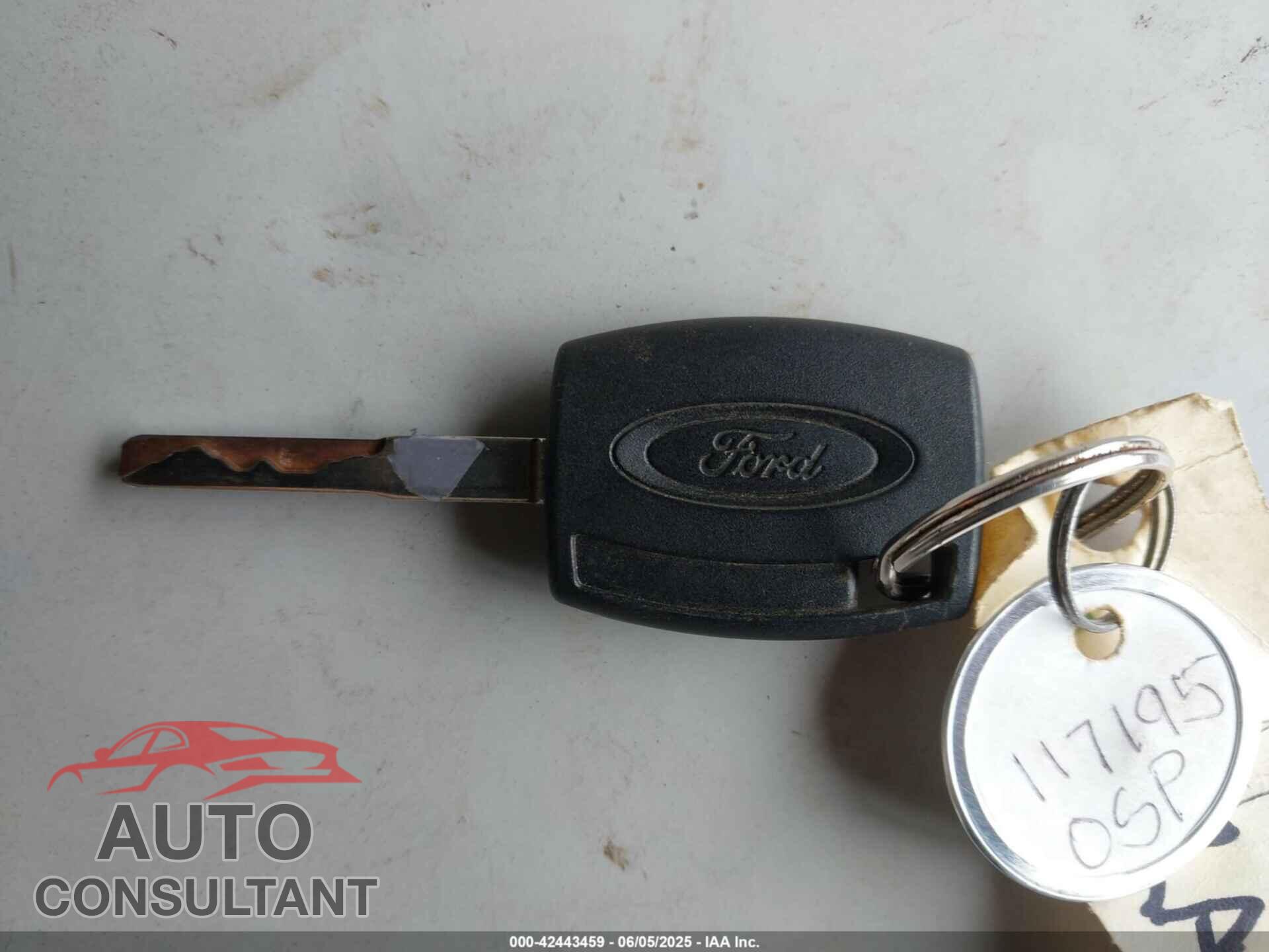 FORD FOCUS 2016 - 1FADP3E27GL311299