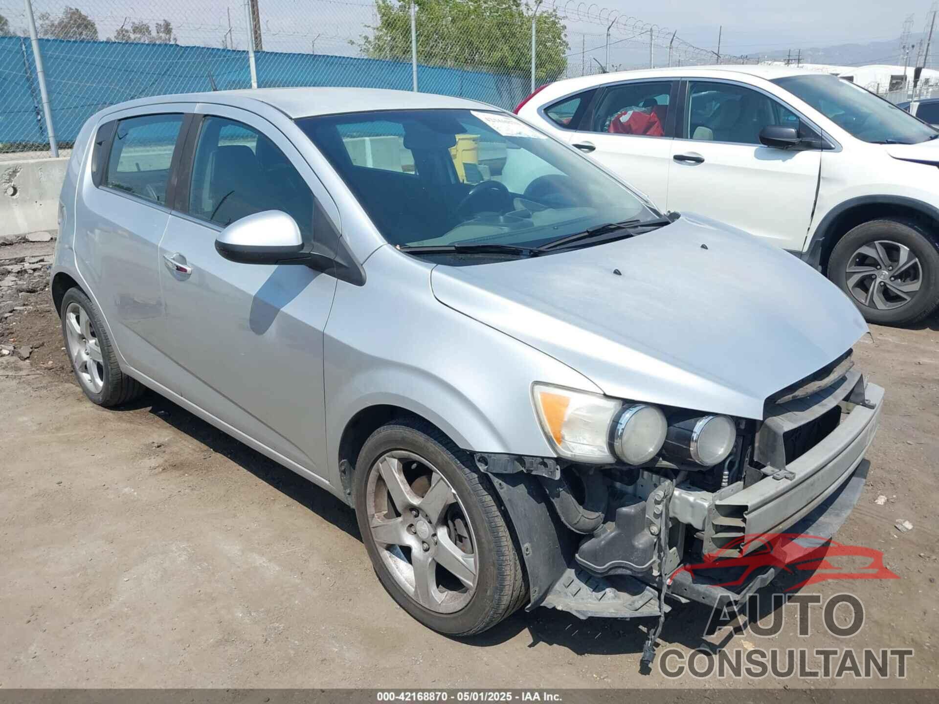 CHEVROLET SONIC 2013 - 1G1JE6SG5D4172521