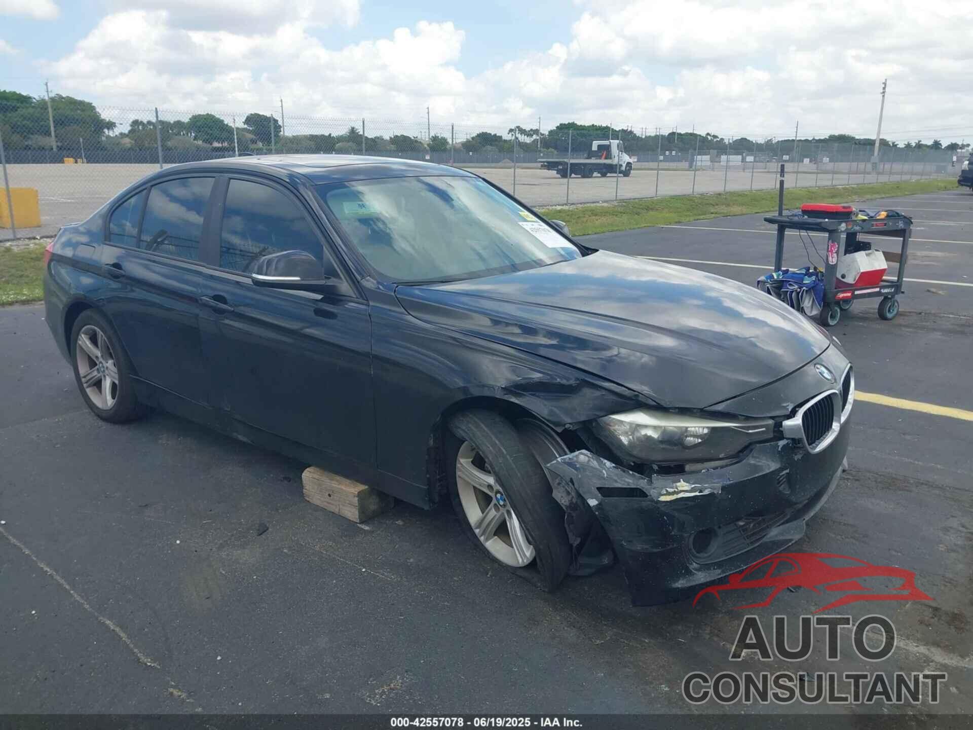 BMW 328I 2013 - WBA3A5C56DF359285