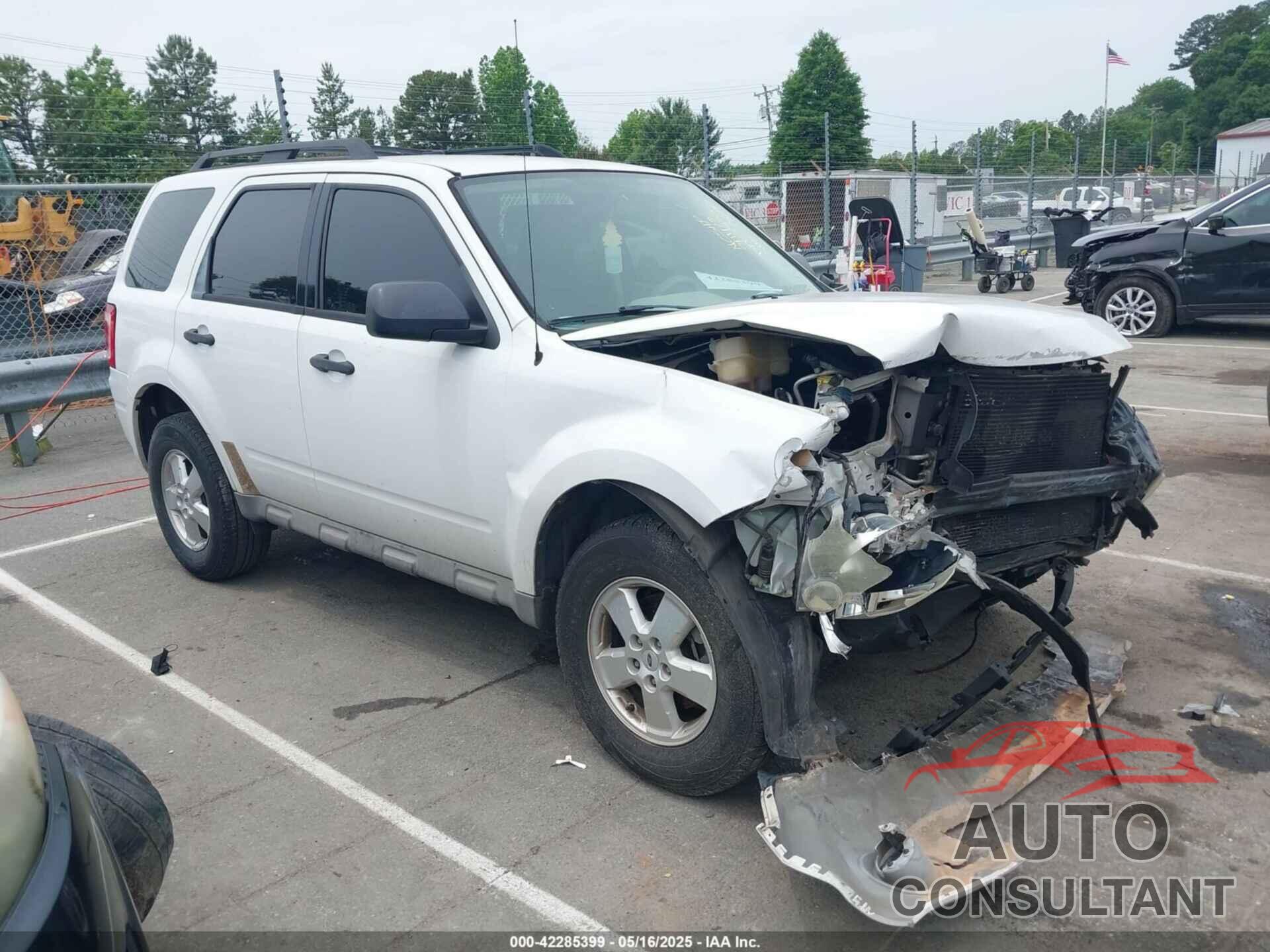 FORD ESCAPE 2009 - 1FMCU02789KC10287