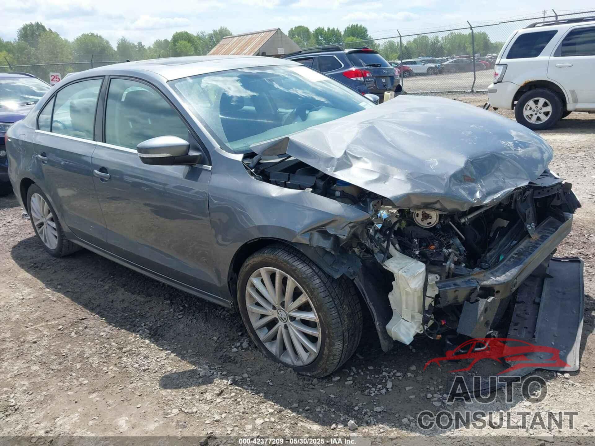 VOLKSWAGEN JETTA 2011 - 3VWLZ7AJ8BM371228